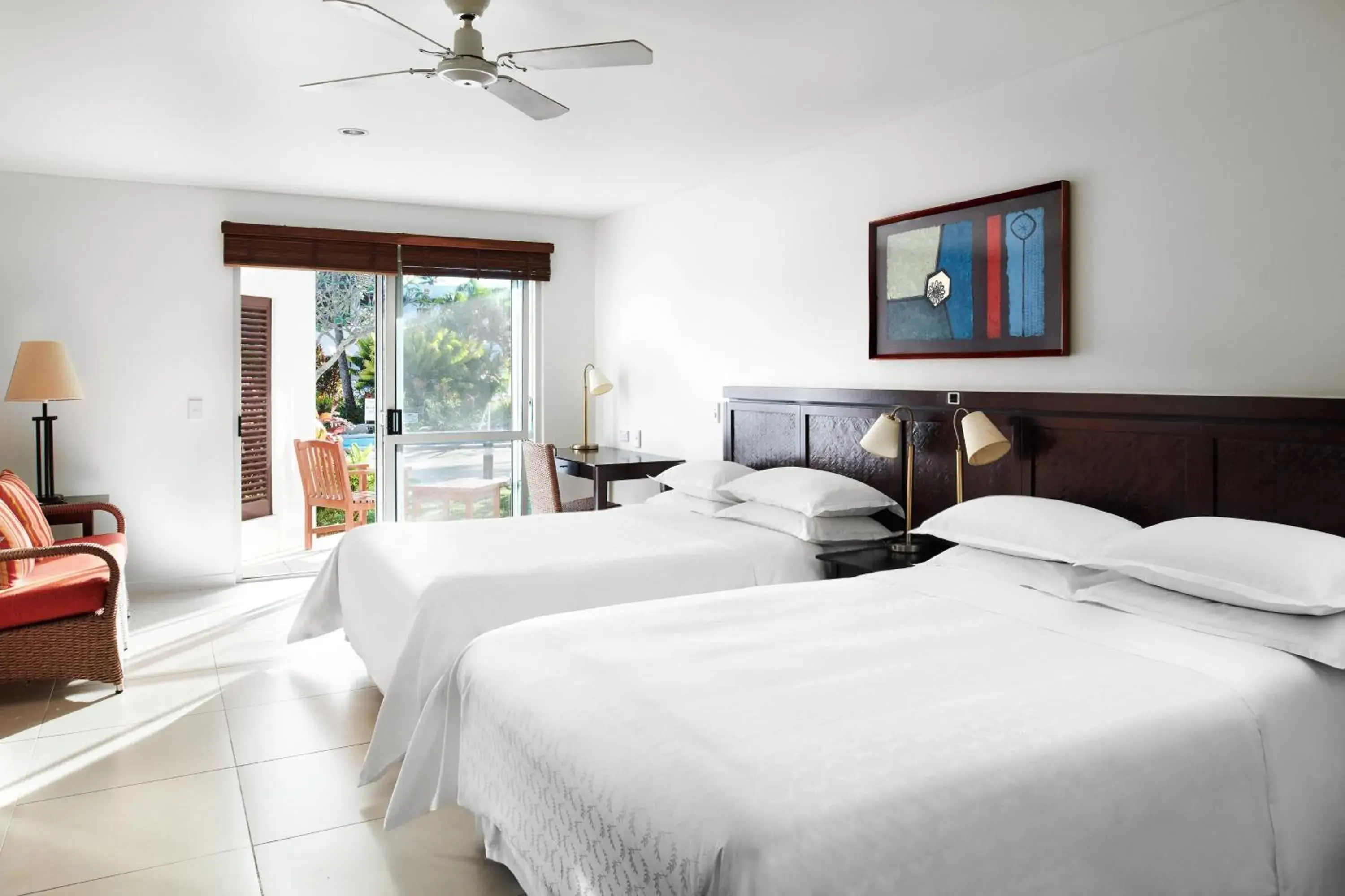 Bedroom, Bed in Sheraton Denarau Villas