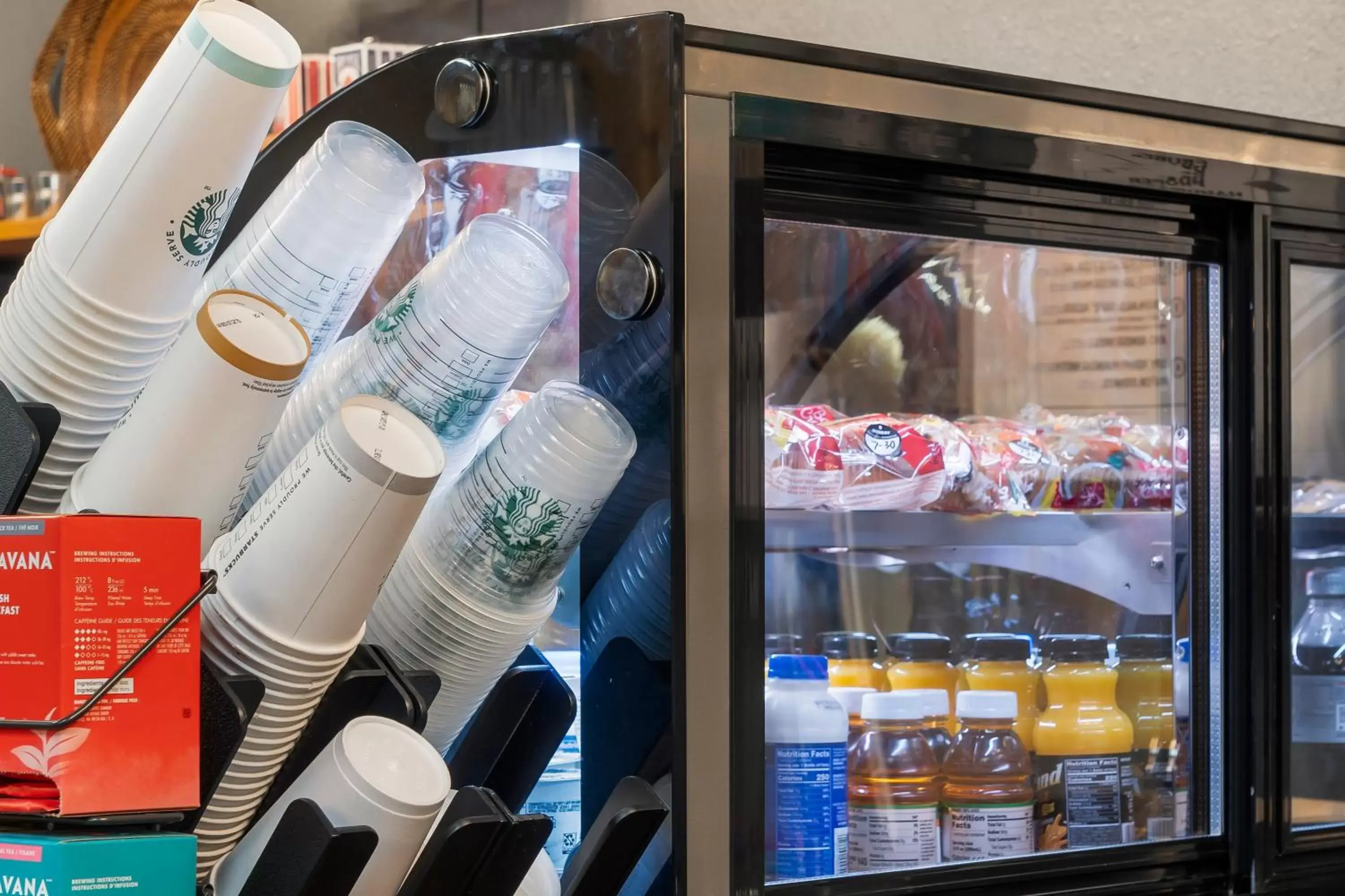 Coffee/tea facilities in Thousand Hills Resort Hotel