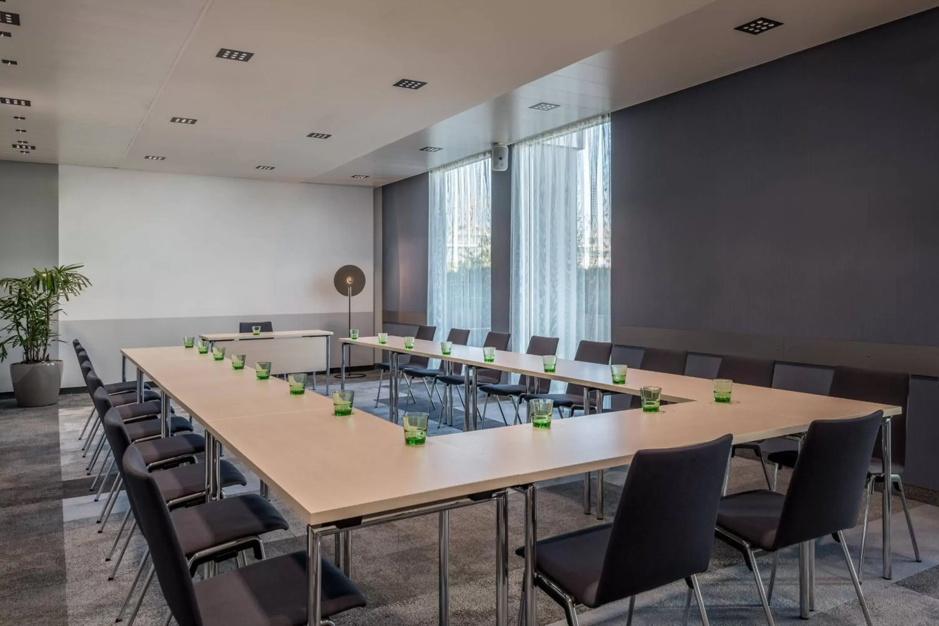 Meeting/conference room in Courtyard by Marriott Linz