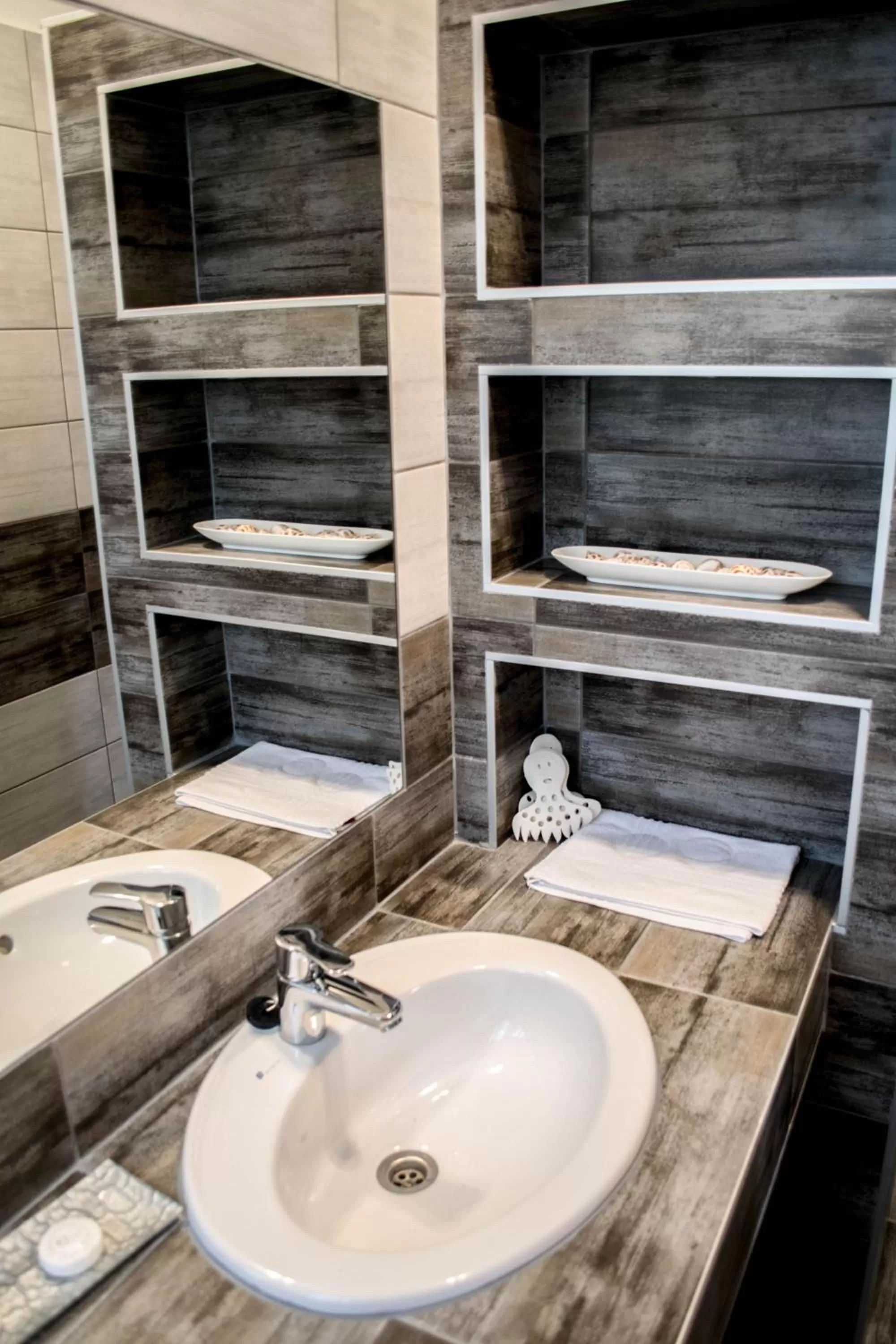 Bathroom in Petra Hotel