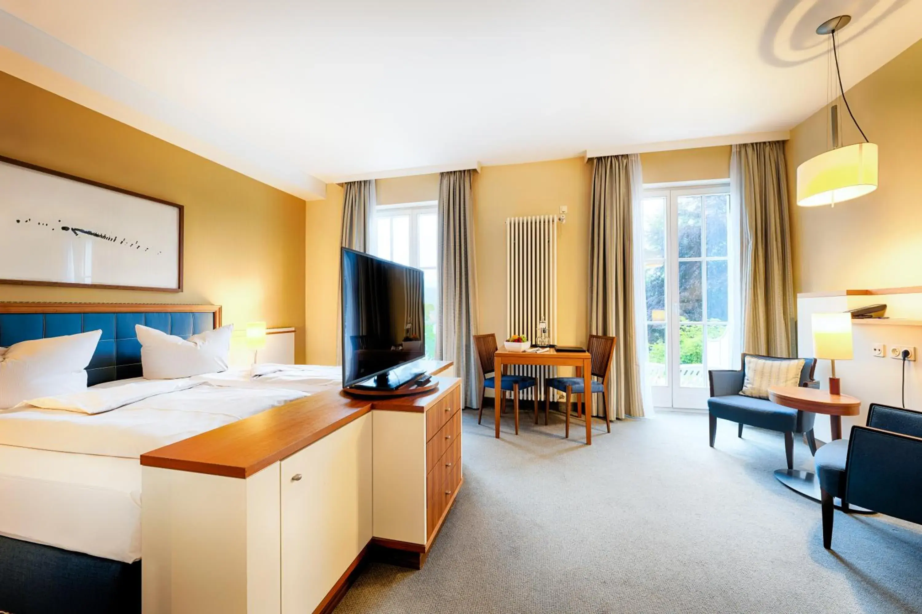 TV and multimedia in Welcome Hotel Meschede Hennesee