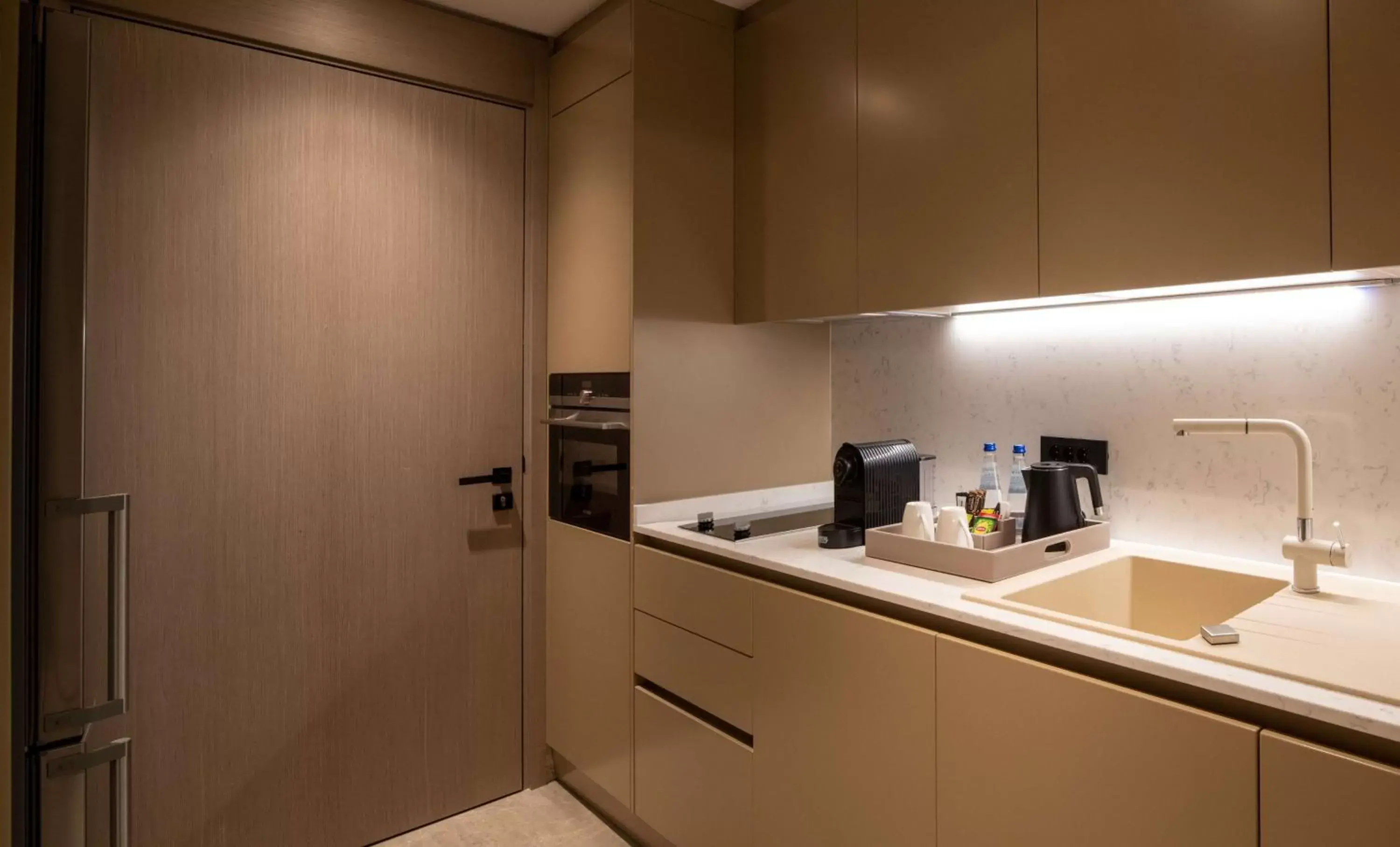 Kitchen or kitchenette, Kitchen/Kitchenette in Hilton Mall Of Istanbul