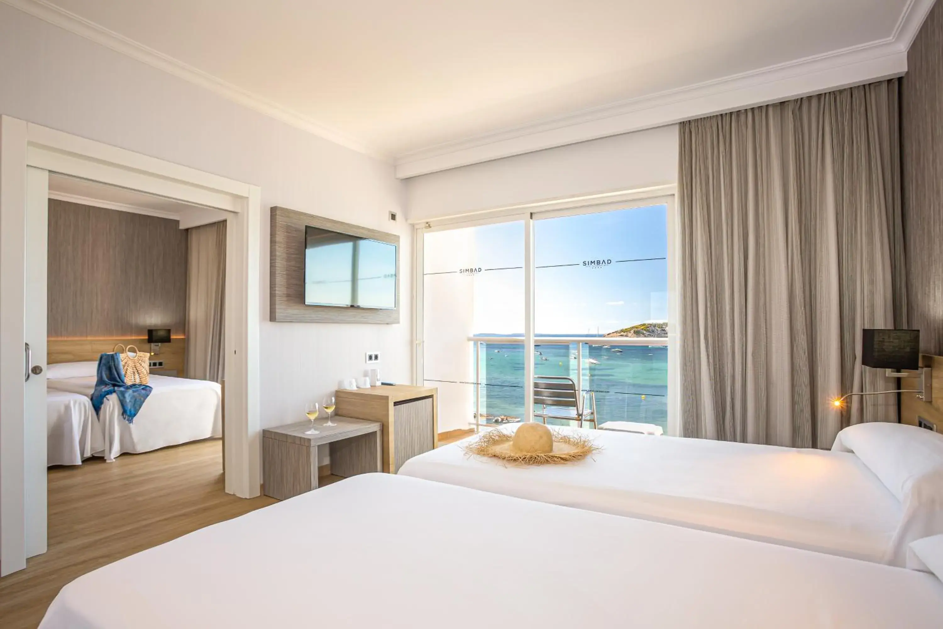 Photo of the whole room, Room Photo in Hotel Simbad Ibiza & Spa