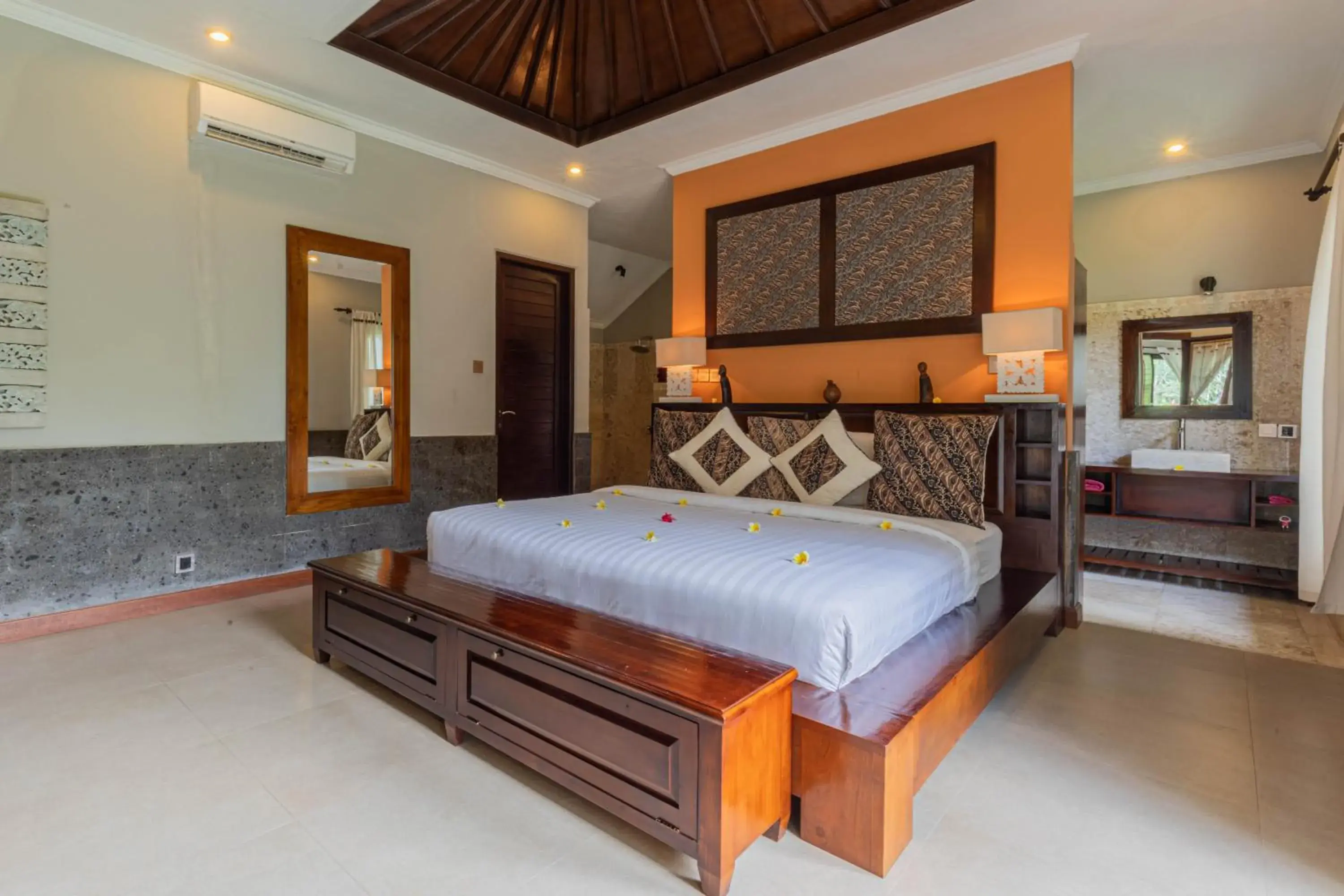 Bed in Suara Air Luxury Villa Ubud