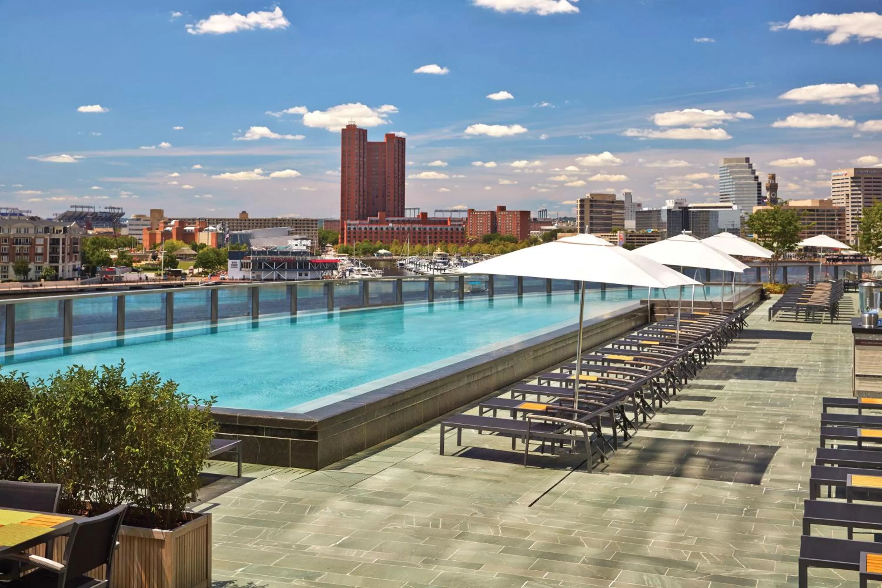 Swimming pool in Four Seasons Baltimore
