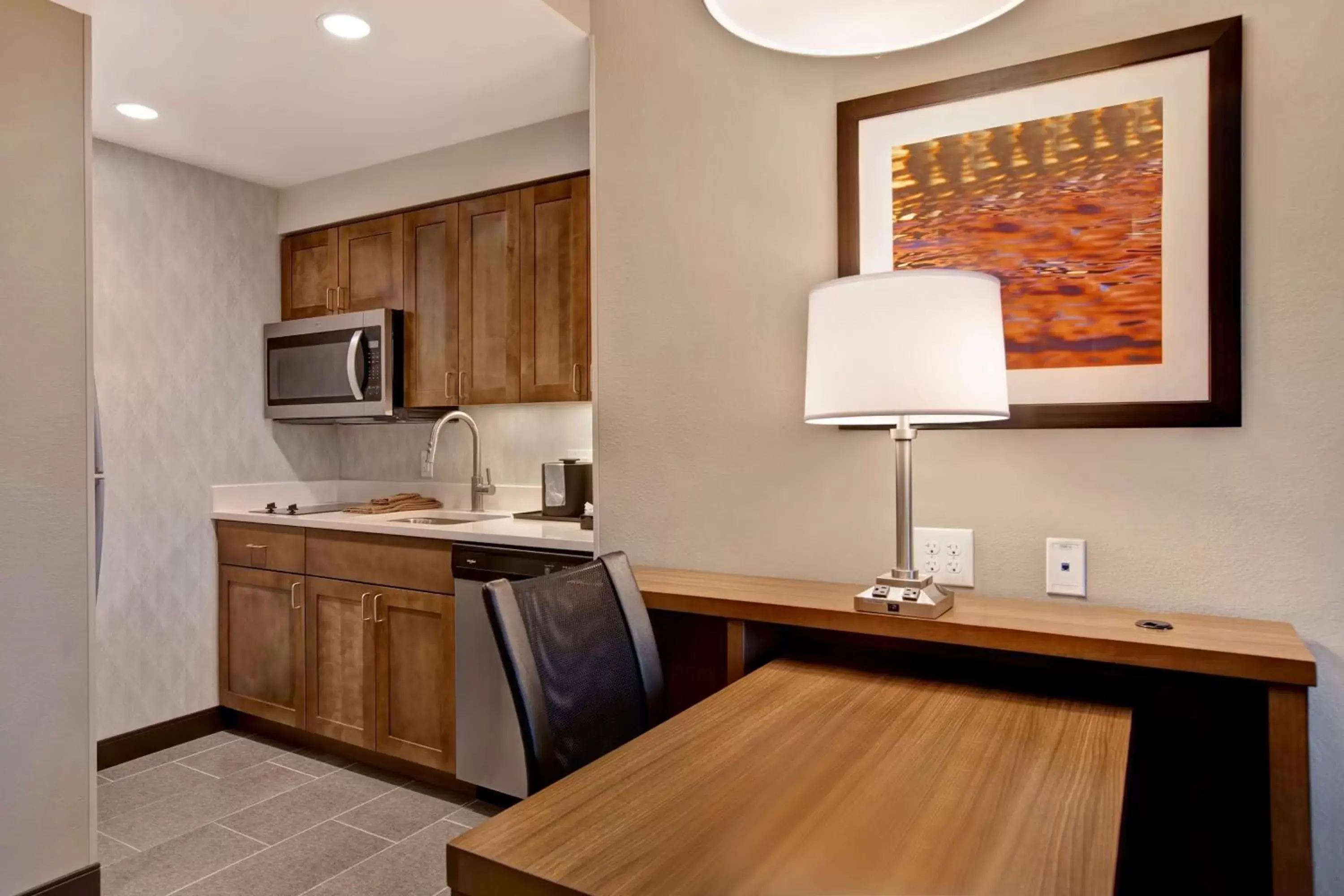 Kitchen or kitchenette, Kitchen/Kitchenette in Homewood Suites By Hilton Summerville