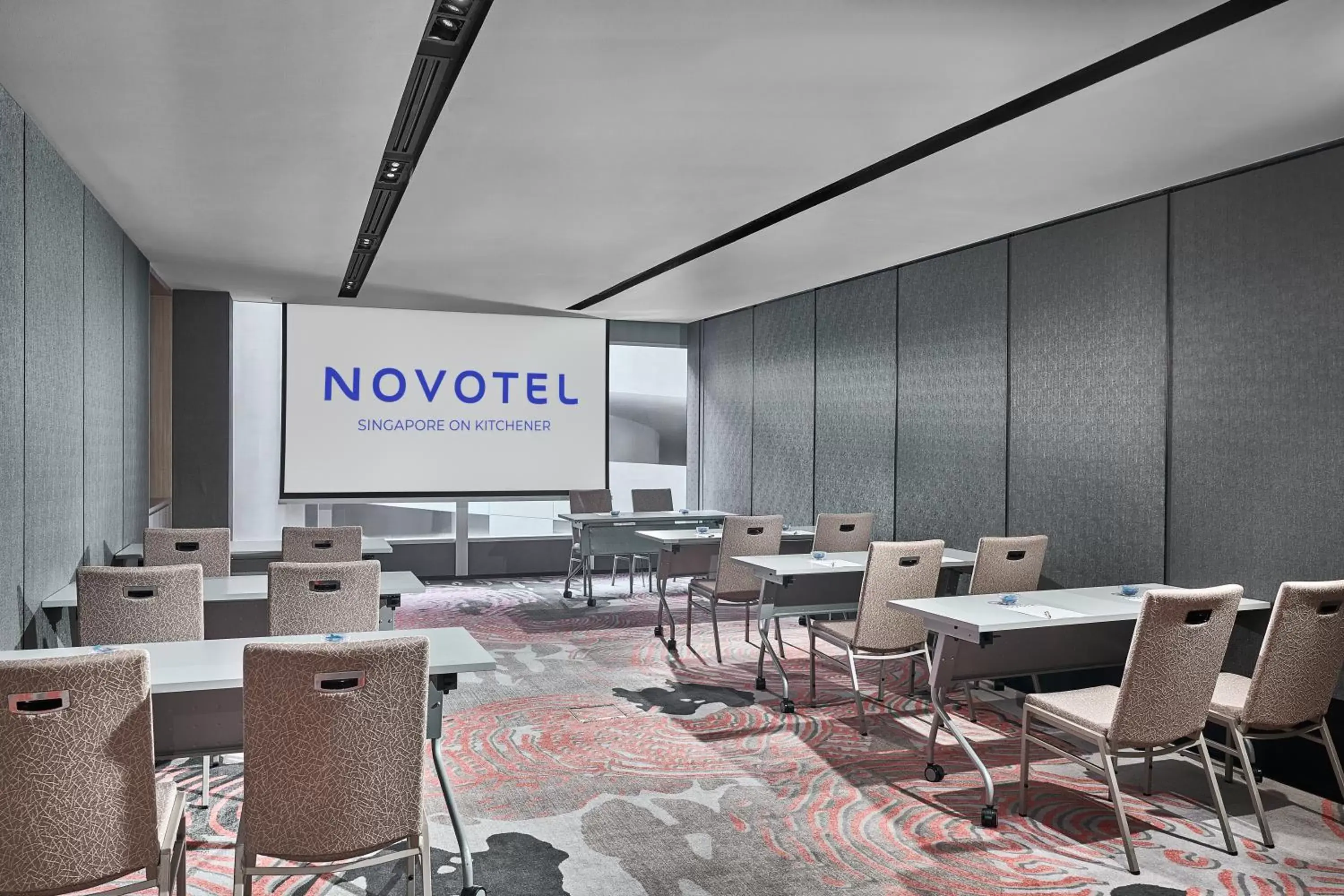 Meeting/conference room in Novotel Singapore on Kitchener