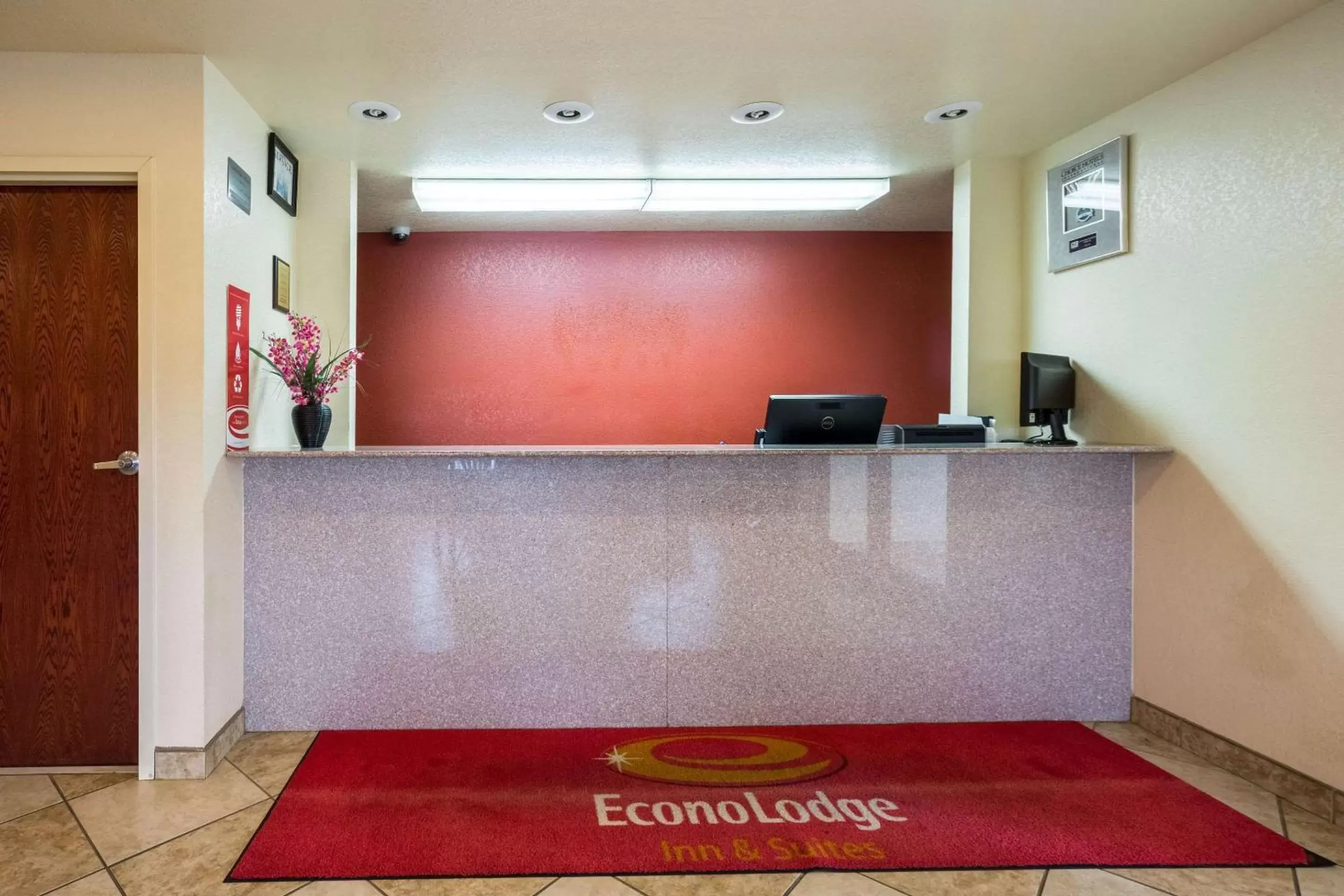 Lobby or reception, Lobby/Reception in Econo Lodge Inn & Suites Searcy