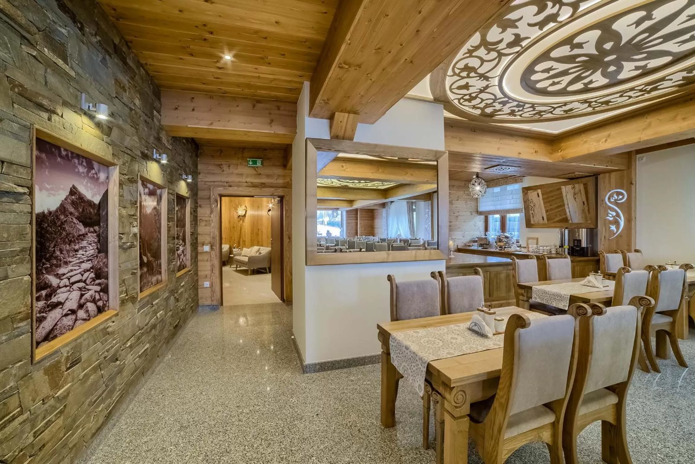 Restaurant/places to eat in Hotel Górski