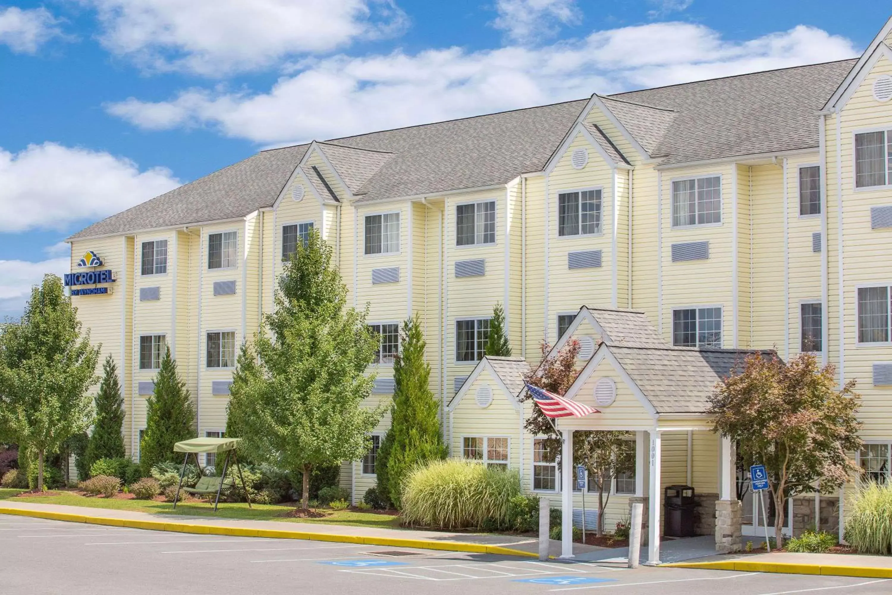 Property Building in Microtel Inn & Suites Beckley East