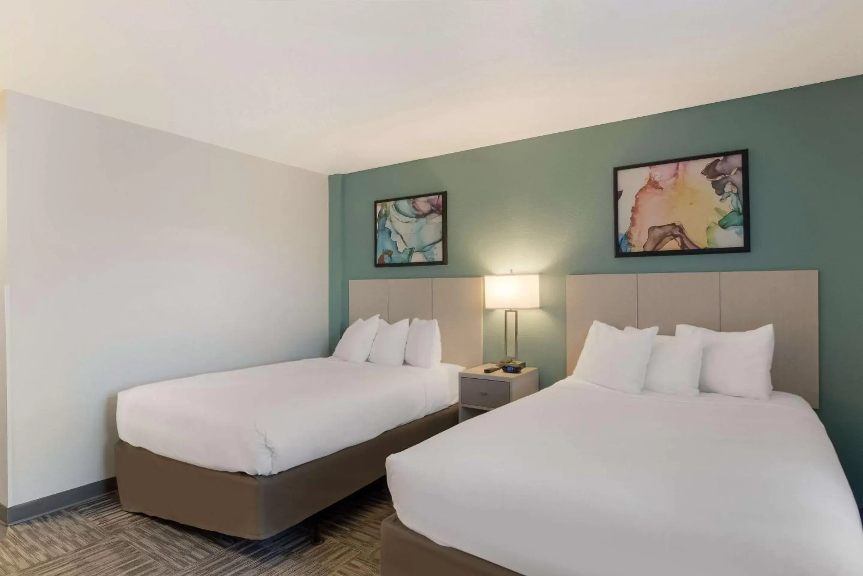 Bedroom, Bed in MainStay Suites Denver Tech Center