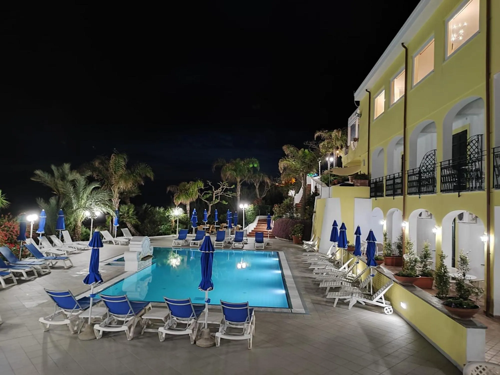 Property building in Hotel Capizzo