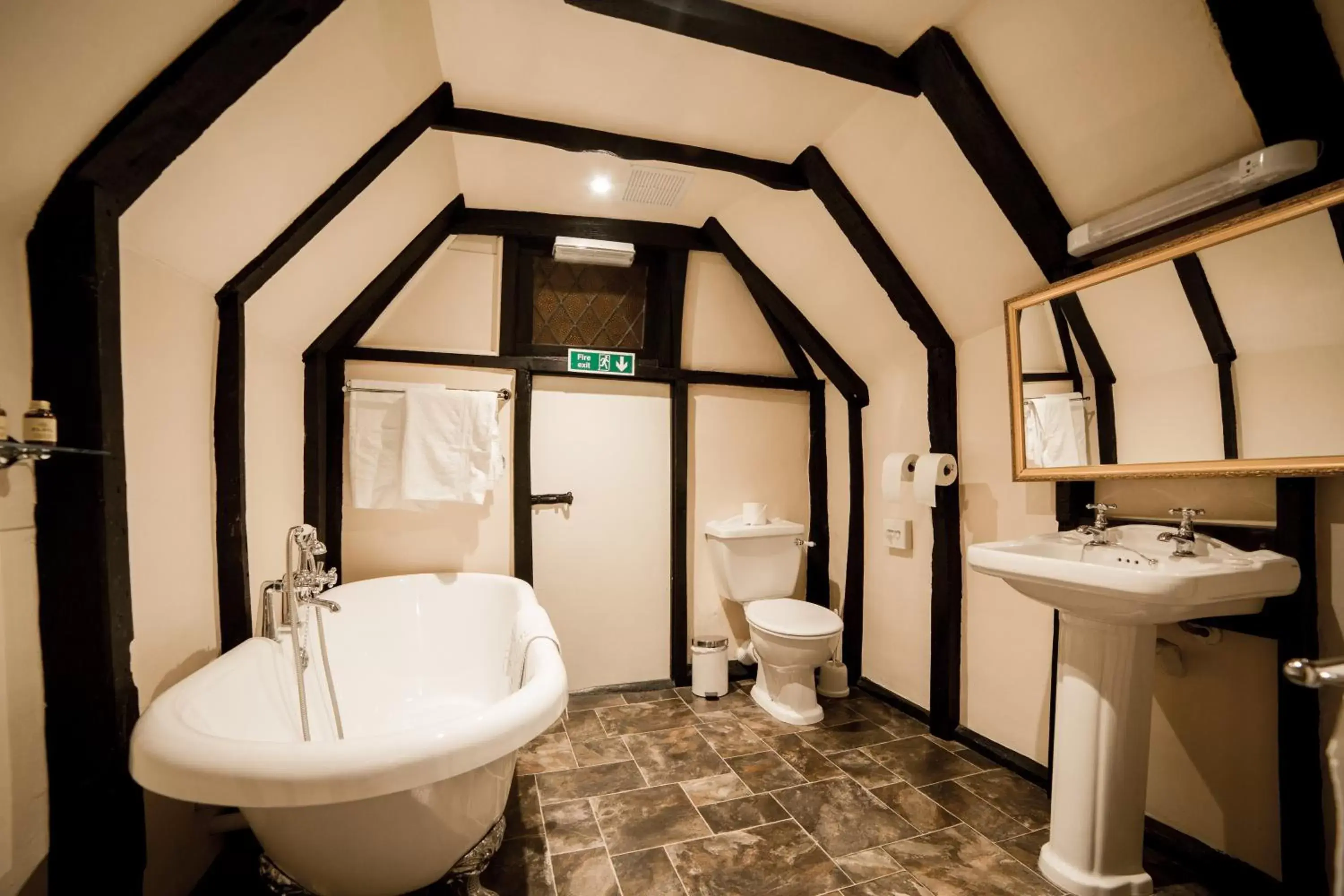 Toilet, Bathroom in Mermaid Inn
