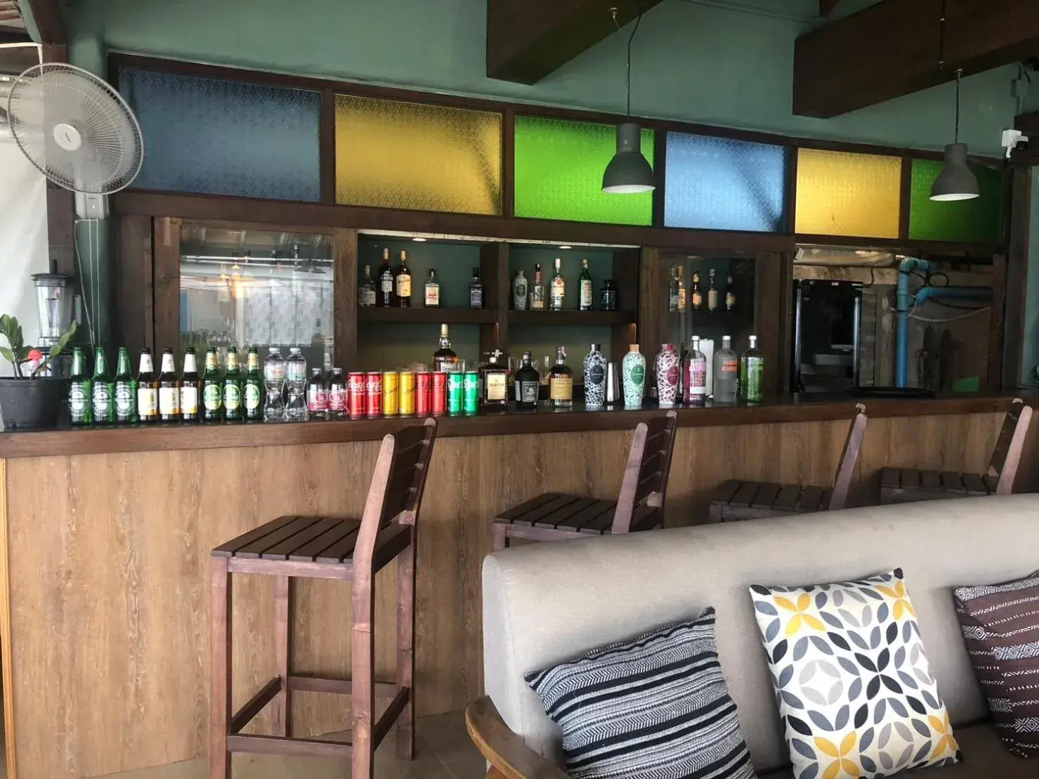 Lounge or bar in Punnpreeda Beach Resort - SHA Plus Certified