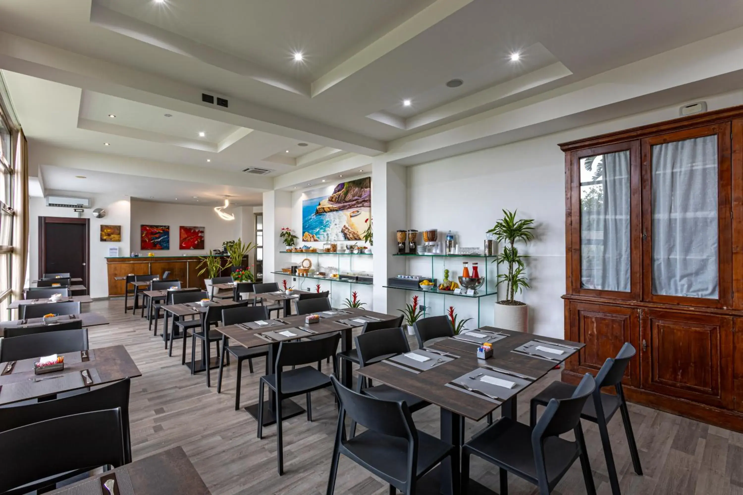 Breakfast, Restaurant/Places to Eat in Albatros Hotel