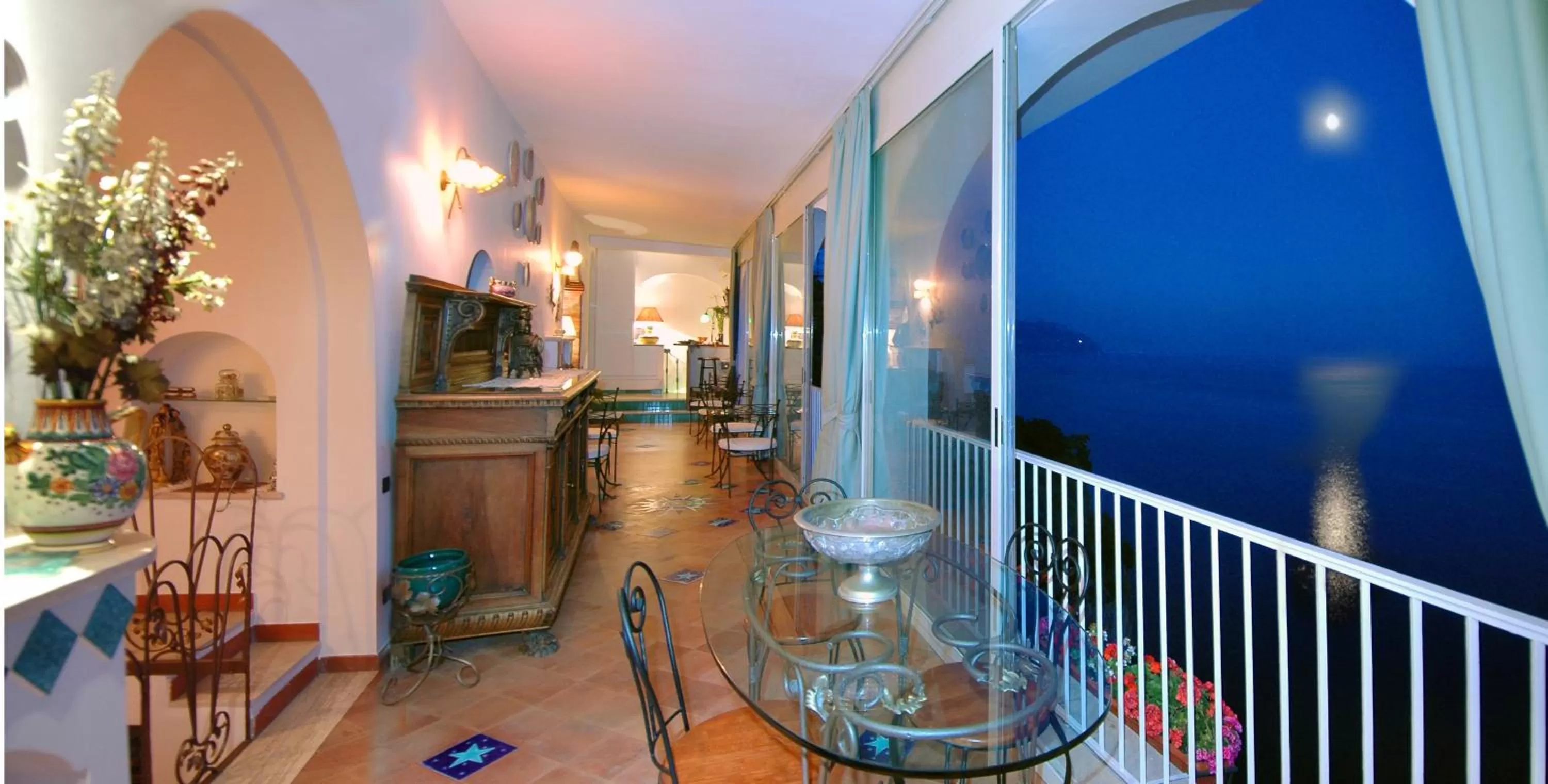 Night in Hotel La Ninfa