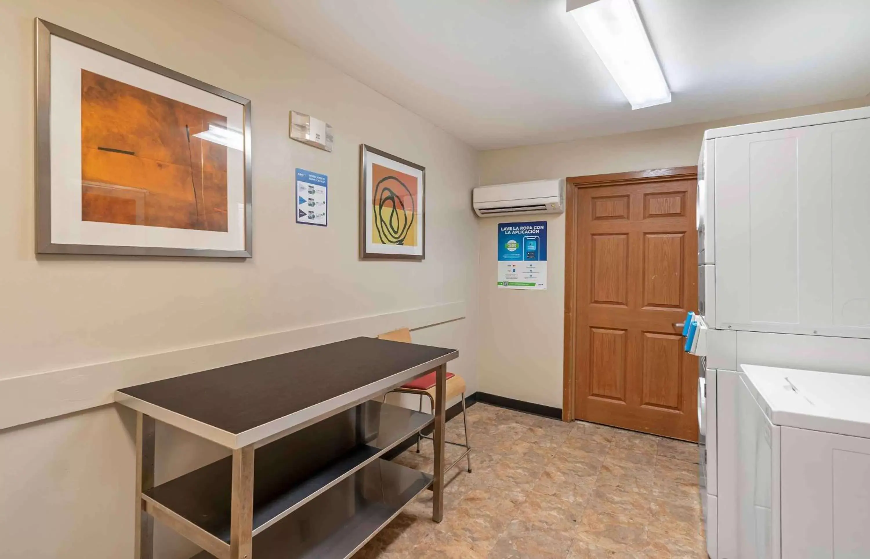 Property building, Kitchen/Kitchenette in Extended Stay America Suites - Virginia Beach