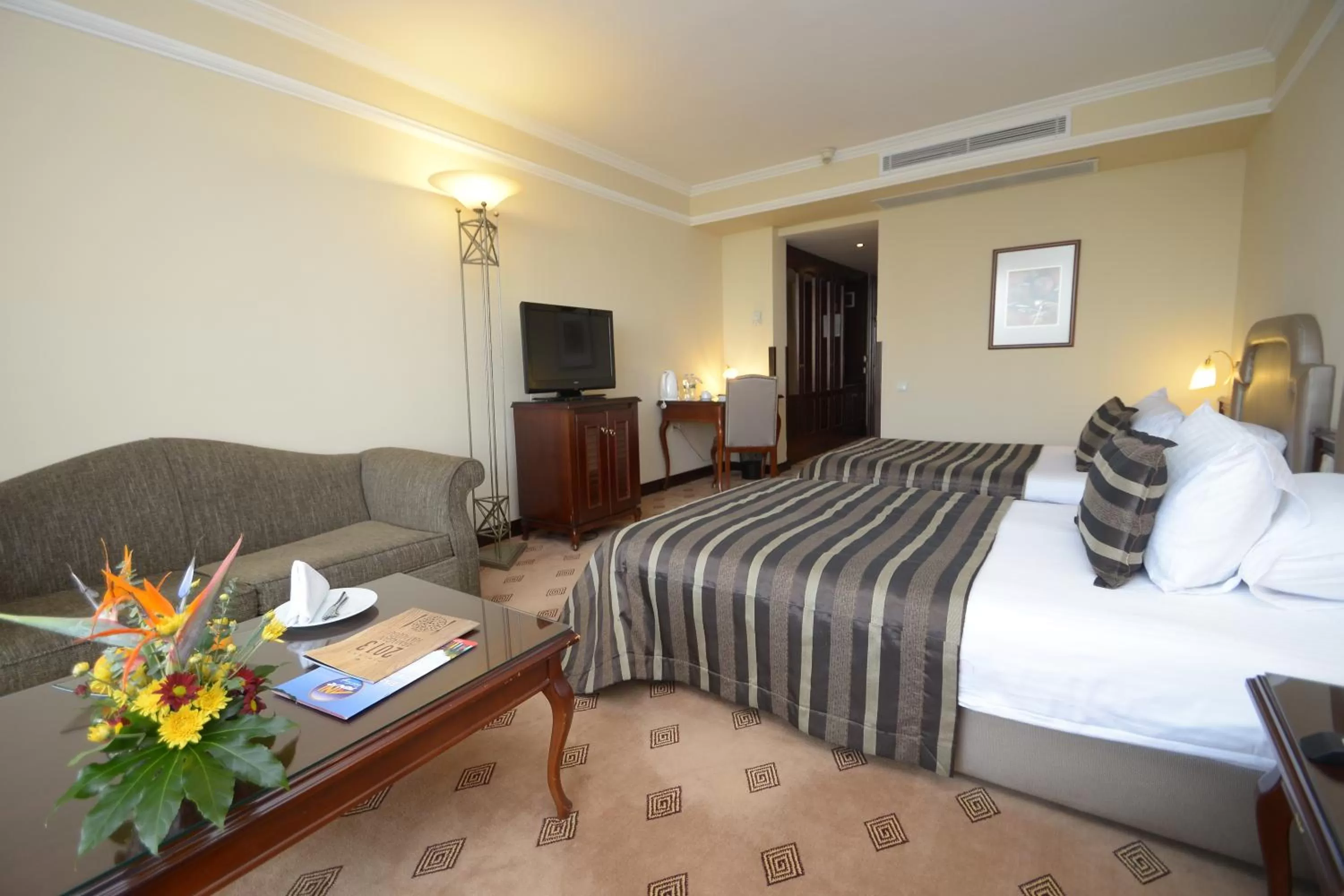 Photo of the whole room, Bed in Karaca Hotel