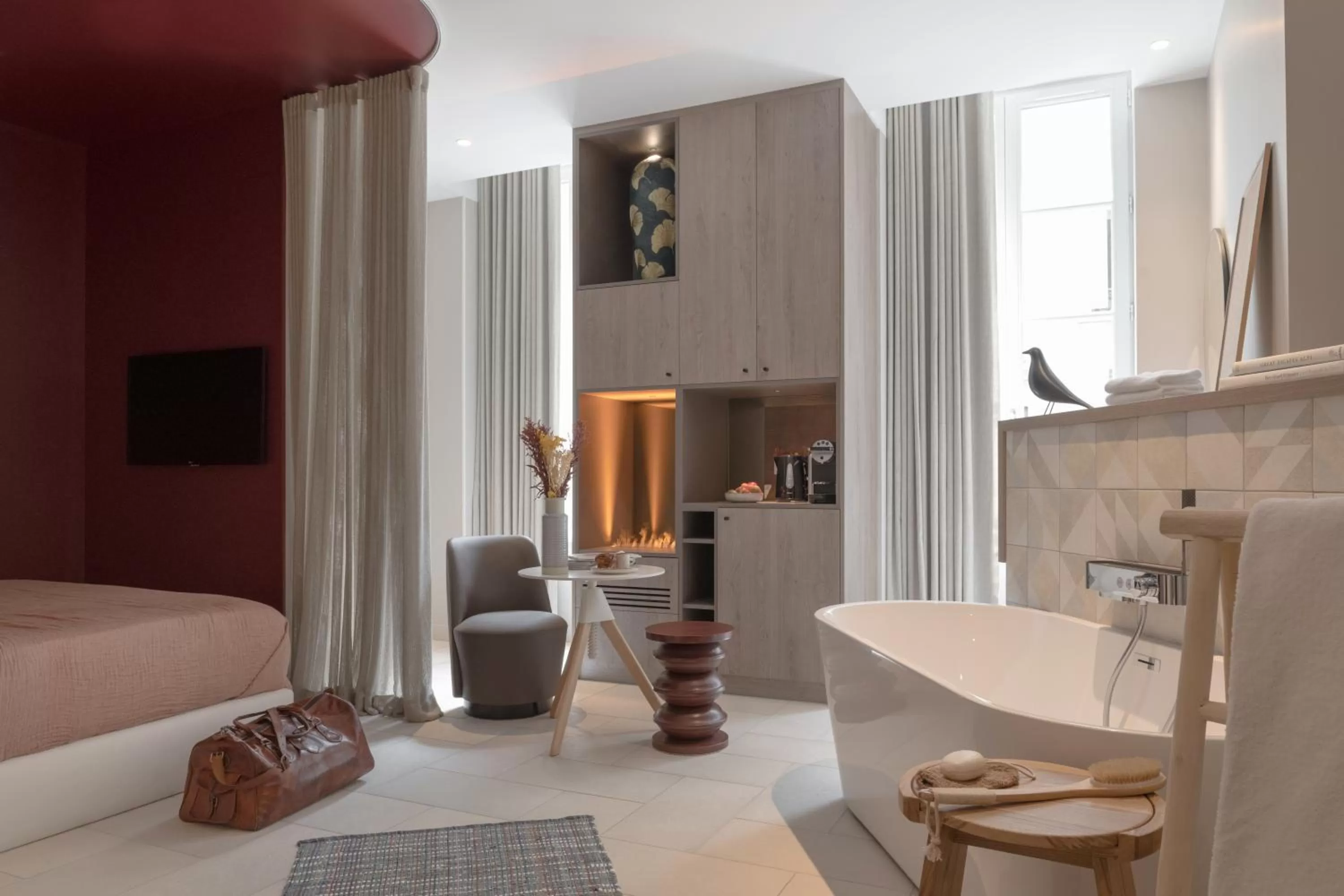 Photo of the whole room in MiHotel Sala