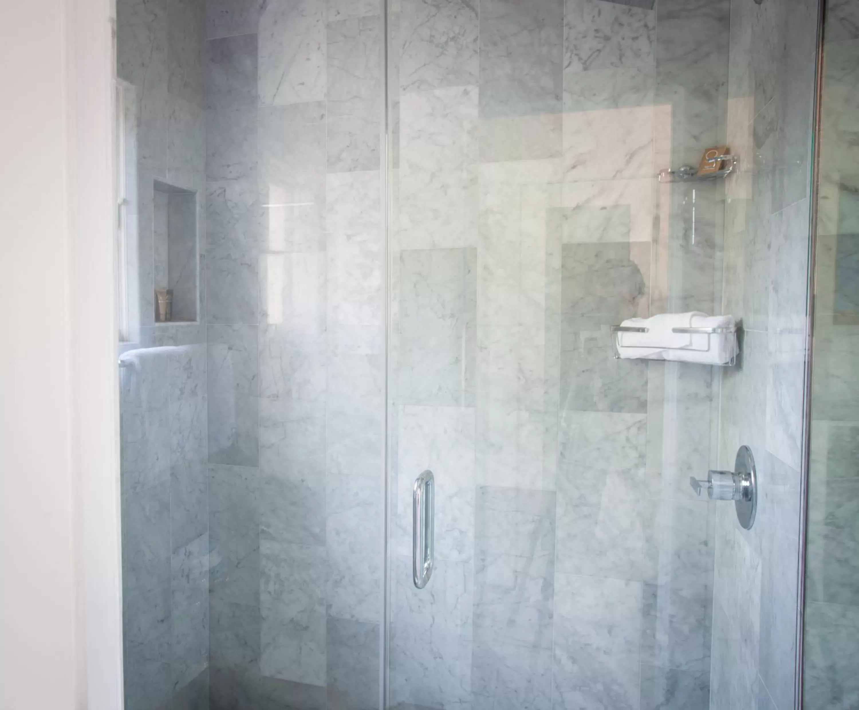 Shower, Bathroom in La Casa Del Camino
