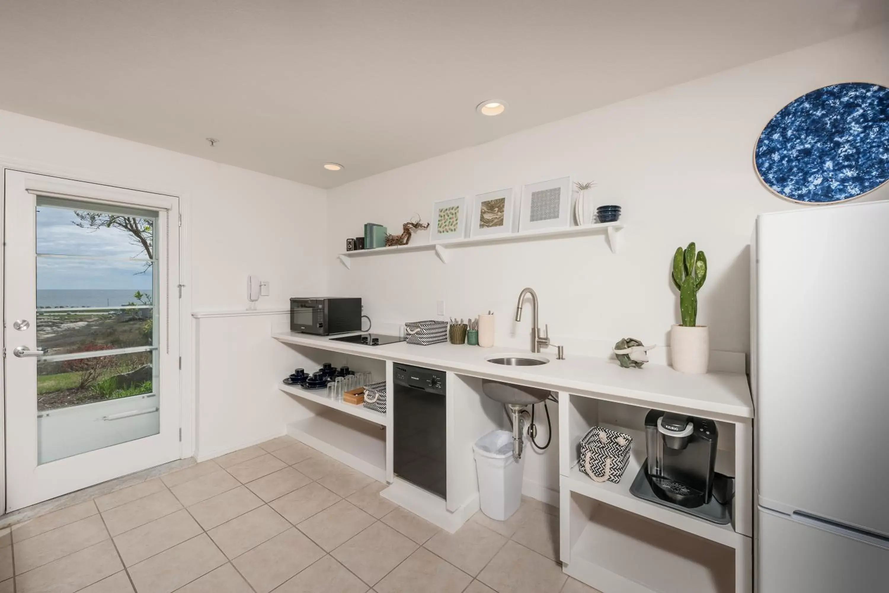 Kitchen or kitchenette, Kitchen/Kitchenette in ViewPoint Hotel