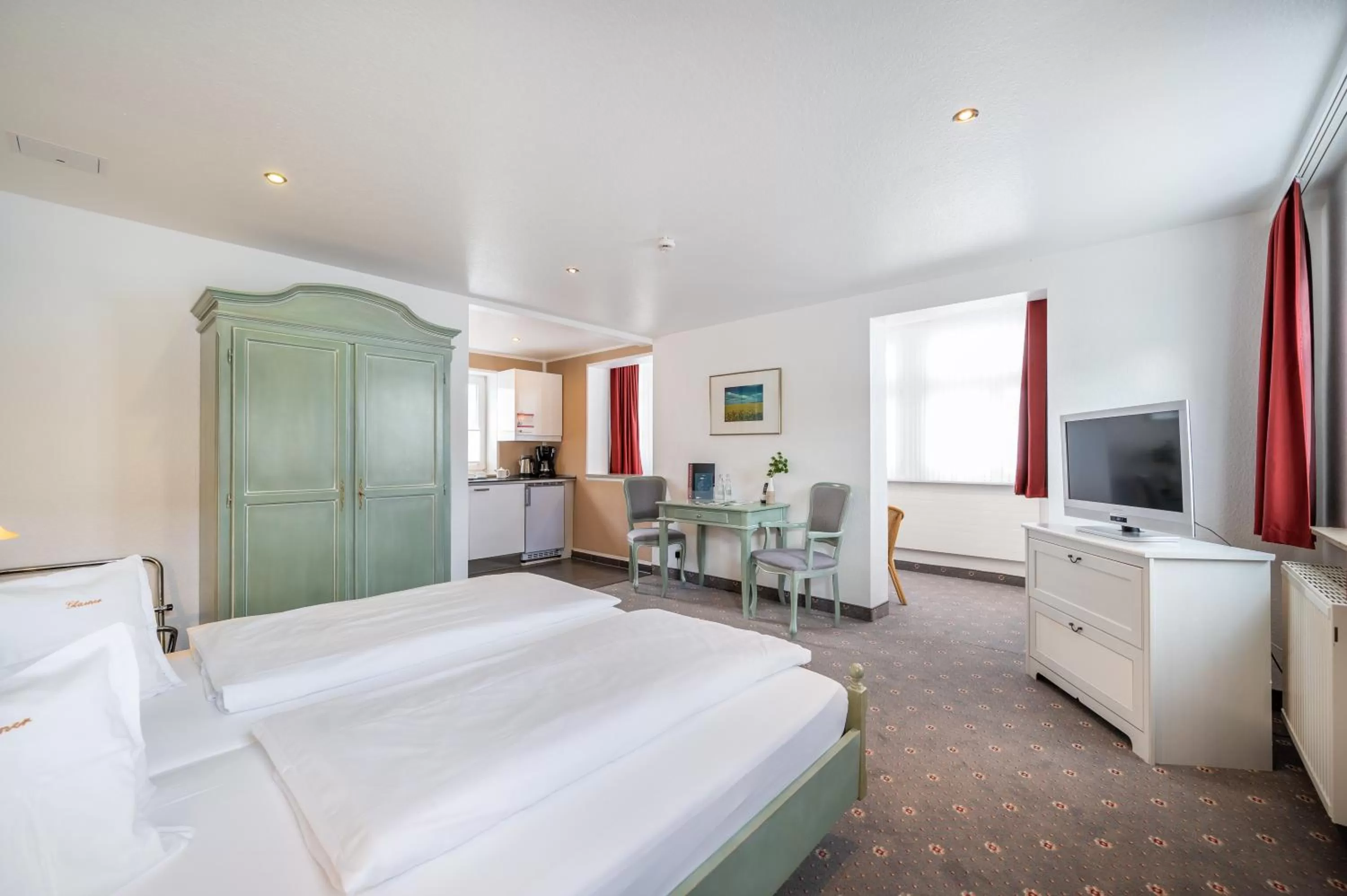 Photo of the whole room, Bed in Hotel Villa Neander