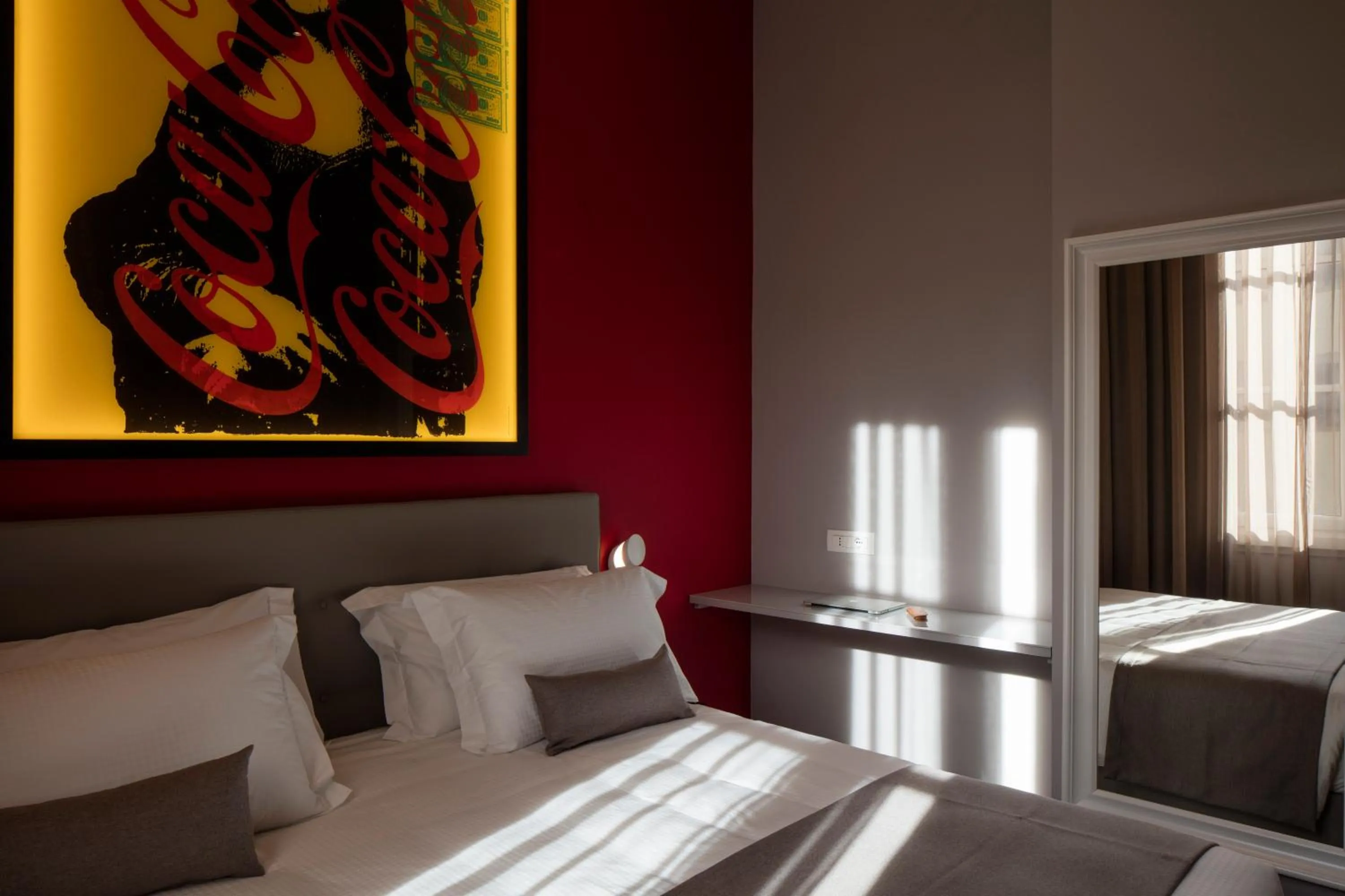 Photo of the whole room, Bed in The Frame Hotel