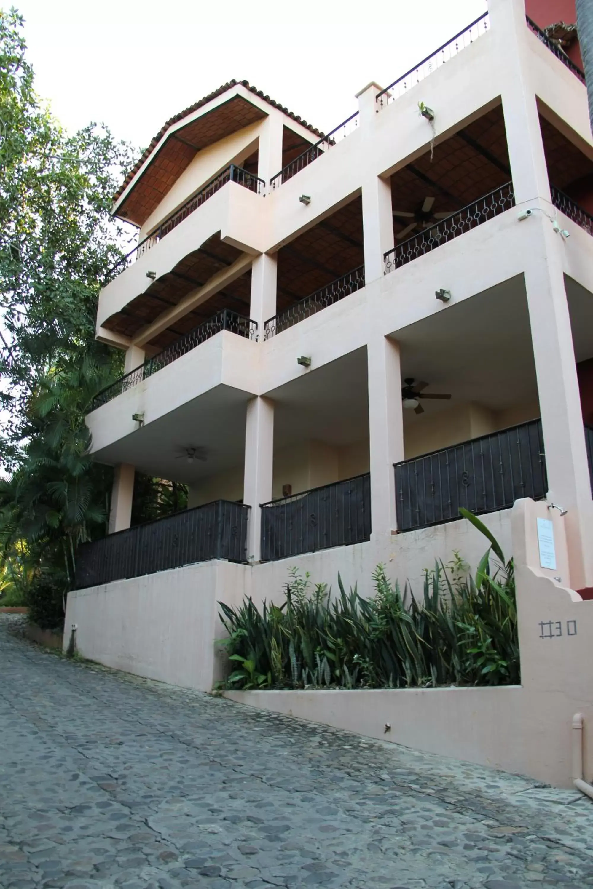 Property Building in Villas Vista Suites