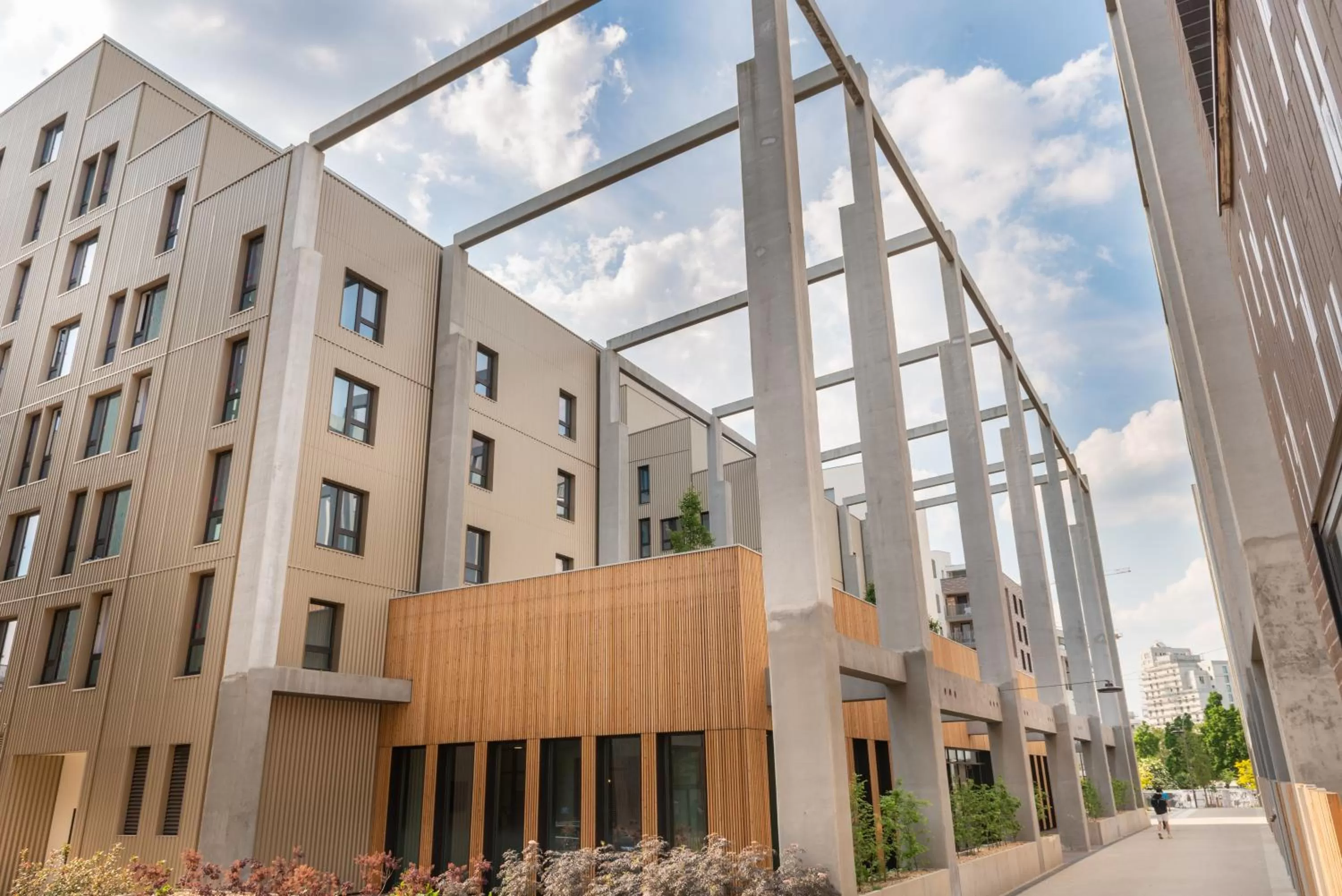 Property building in The Originals Résidence Le Monde Paris Ivry Confluence