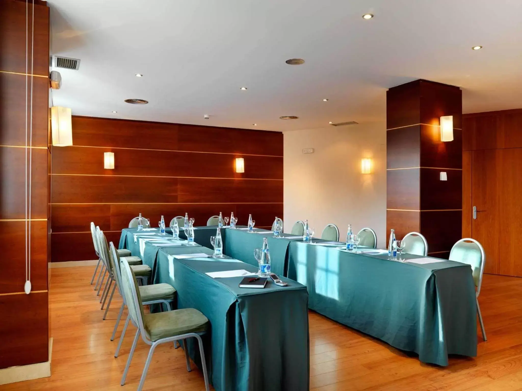 Business facilities, Restaurant/Places to Eat in Eurostars Zarzuela Park Hotel