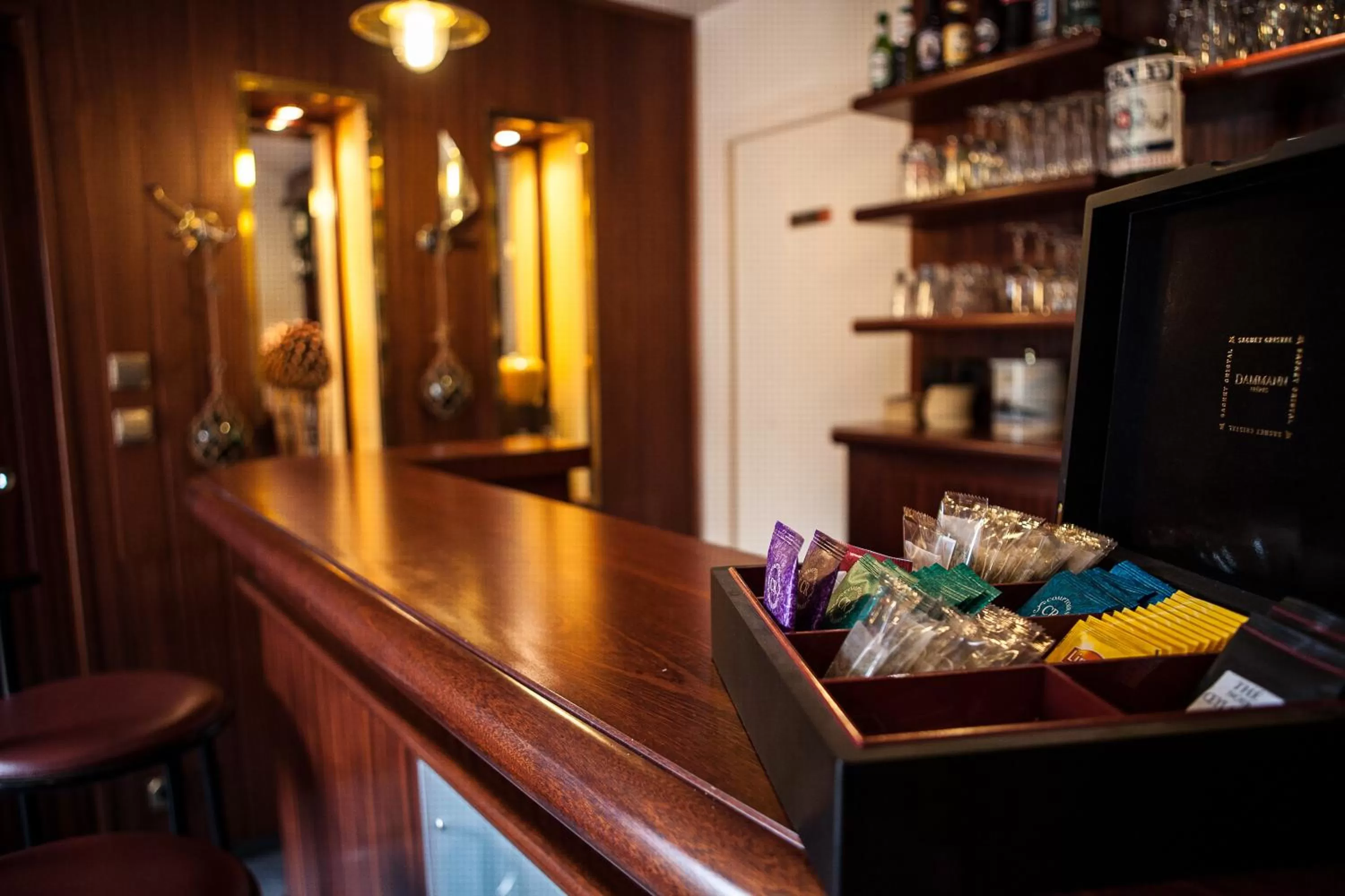 Lounge or bar in Hotel Le Branhoc - Brit Hotel Auray