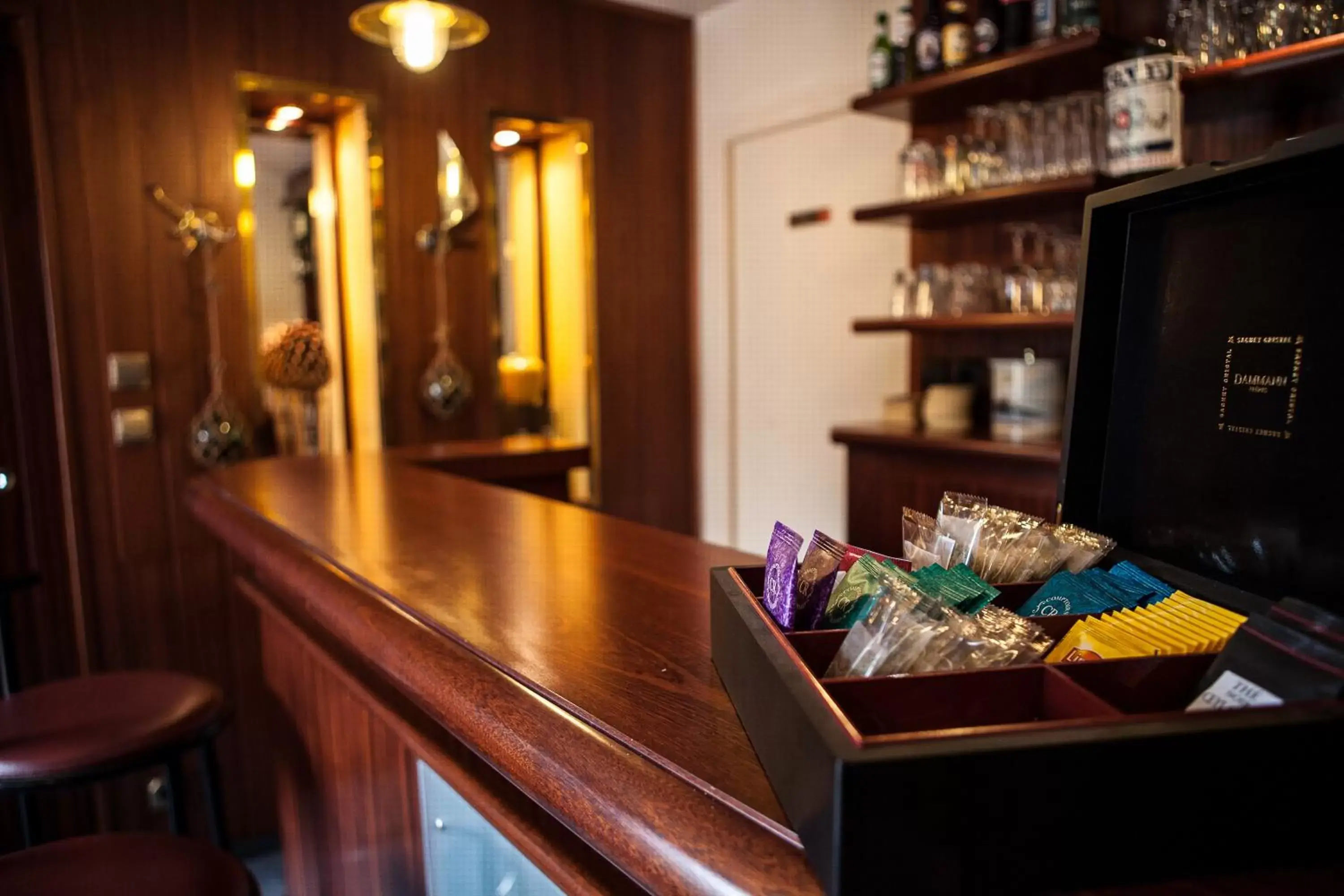Lounge or bar, Lobby/Reception in Hotel Le Branhoc - Brit Hotel Auray