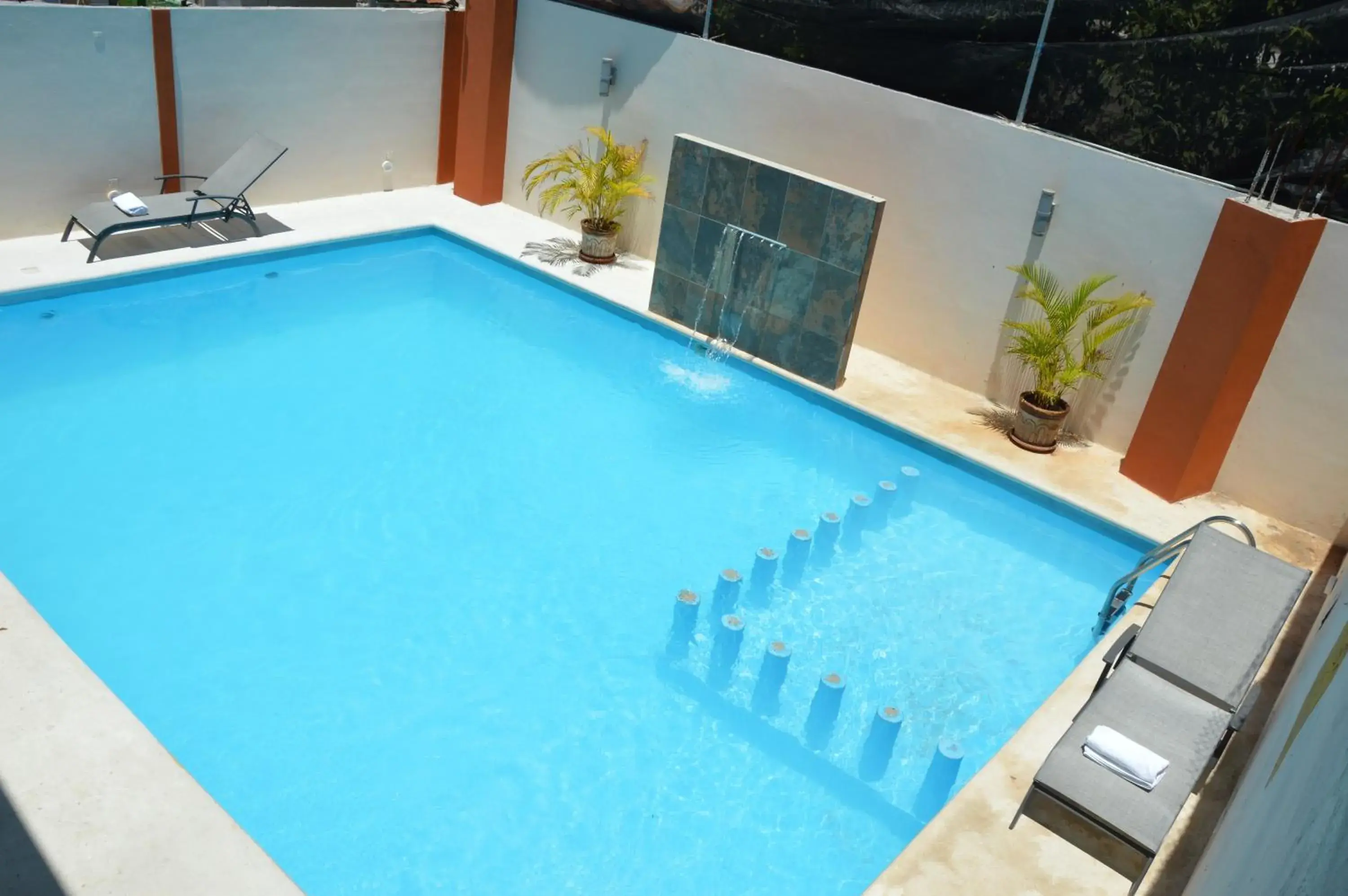 Swimming Pool in Terracota Corner Rooms