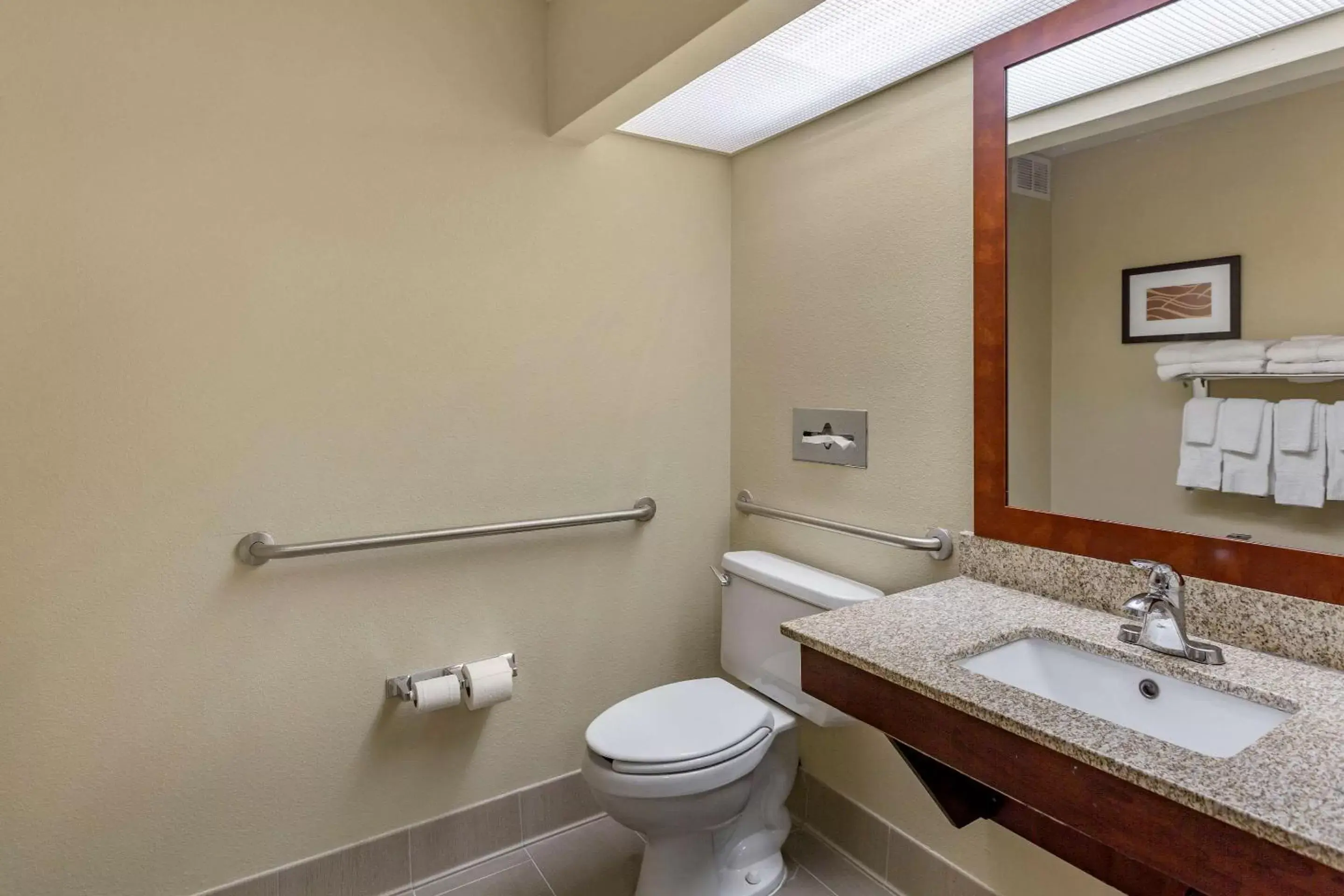 Bathroom in Comfort Suites At Rivergate Mall