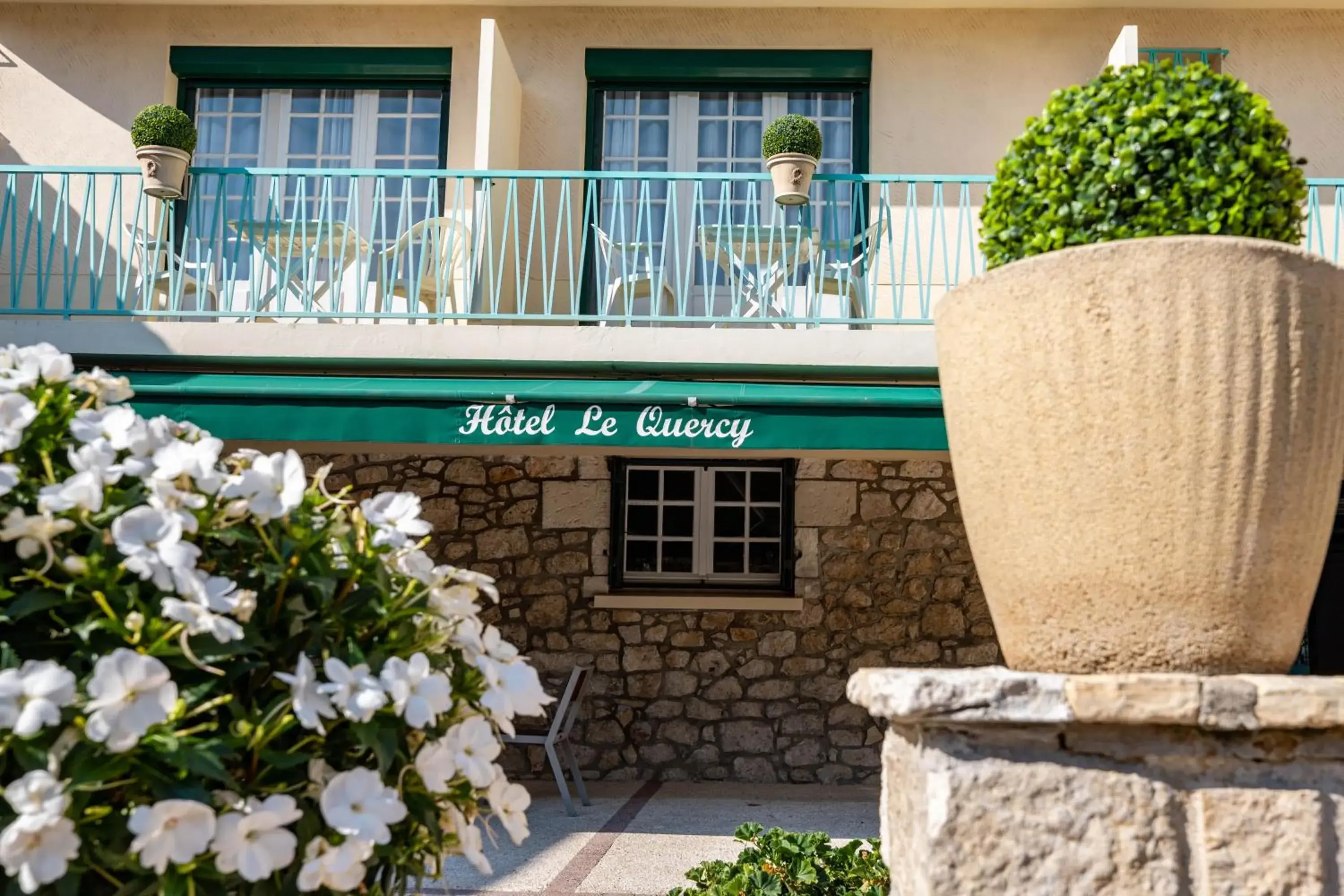 Property building in Le Quercy