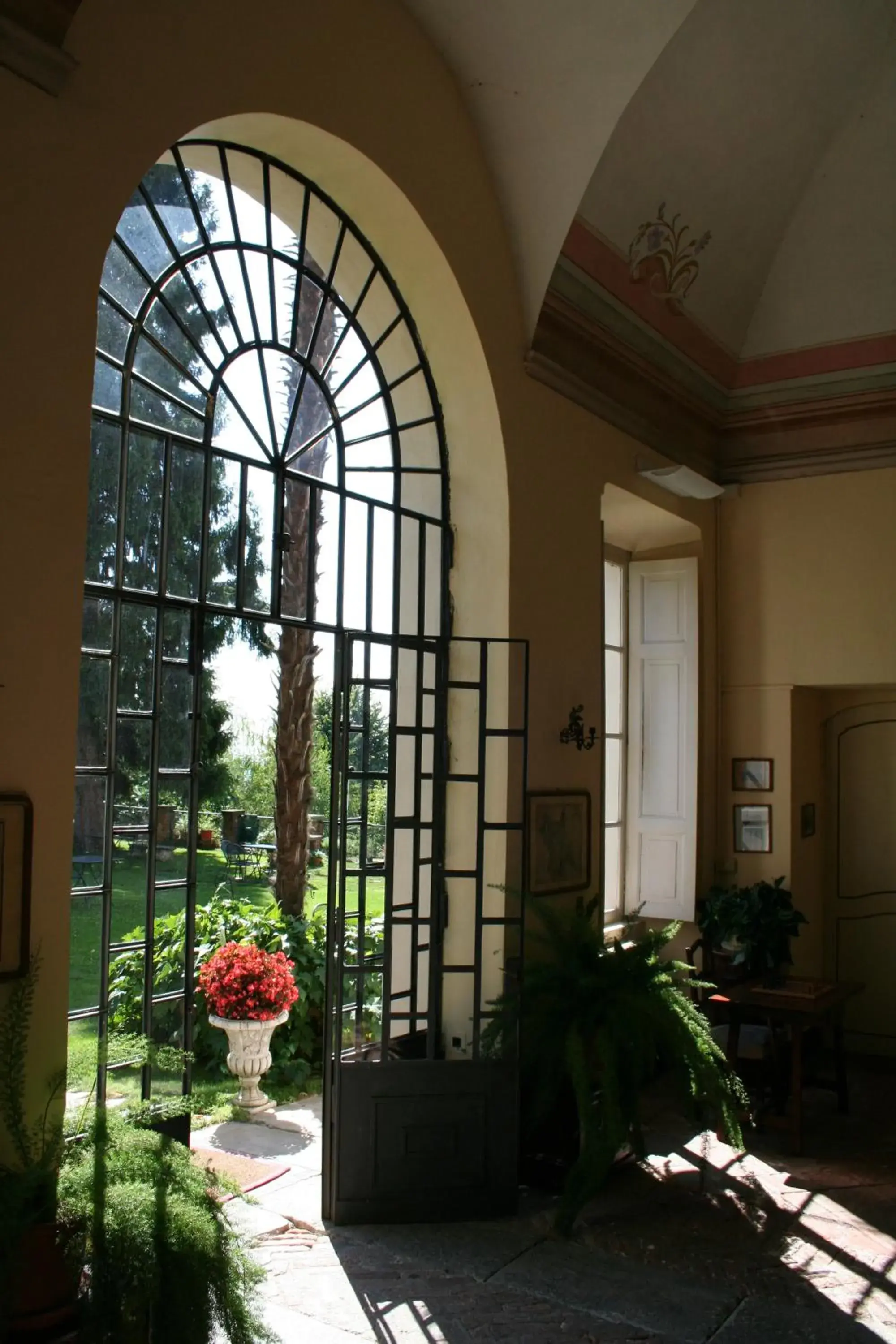 Facade/entrance in Albergo Real Castello