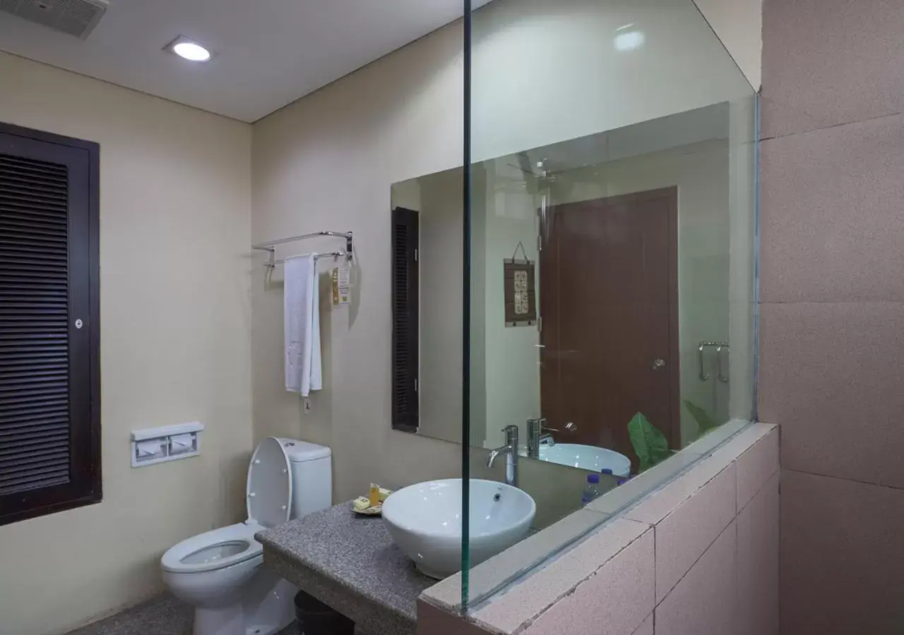 Bathroom in The Jayakarta Suites Komodo Flores