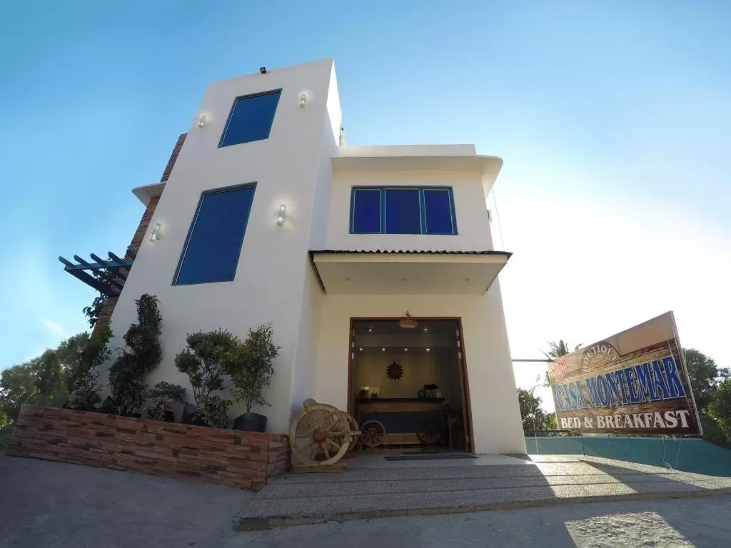 Property building in Casa Montemar Bed and Breakfast