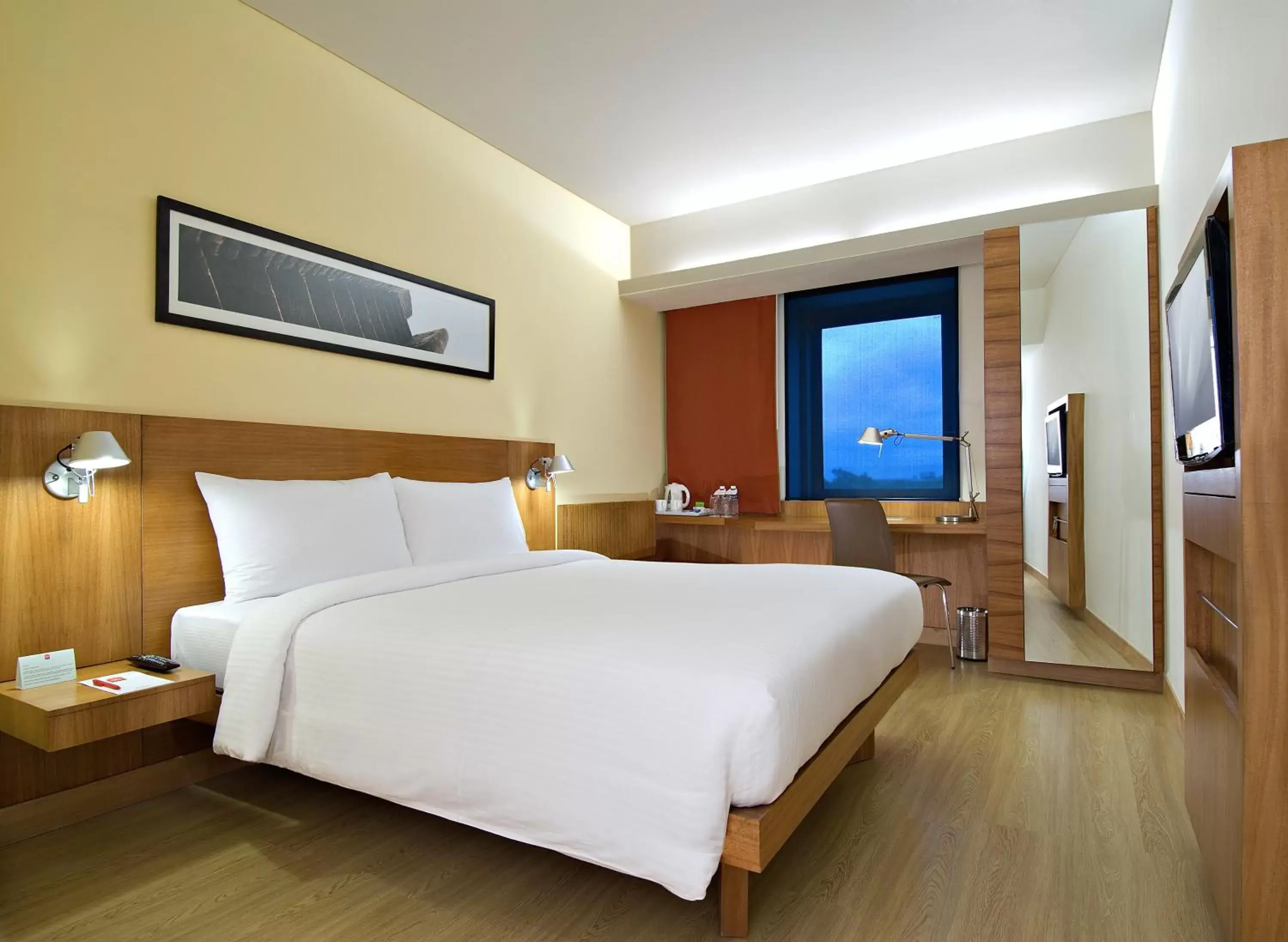 Bedroom, Bed in ibis Pune Viman Nagar - An Accor Brand
