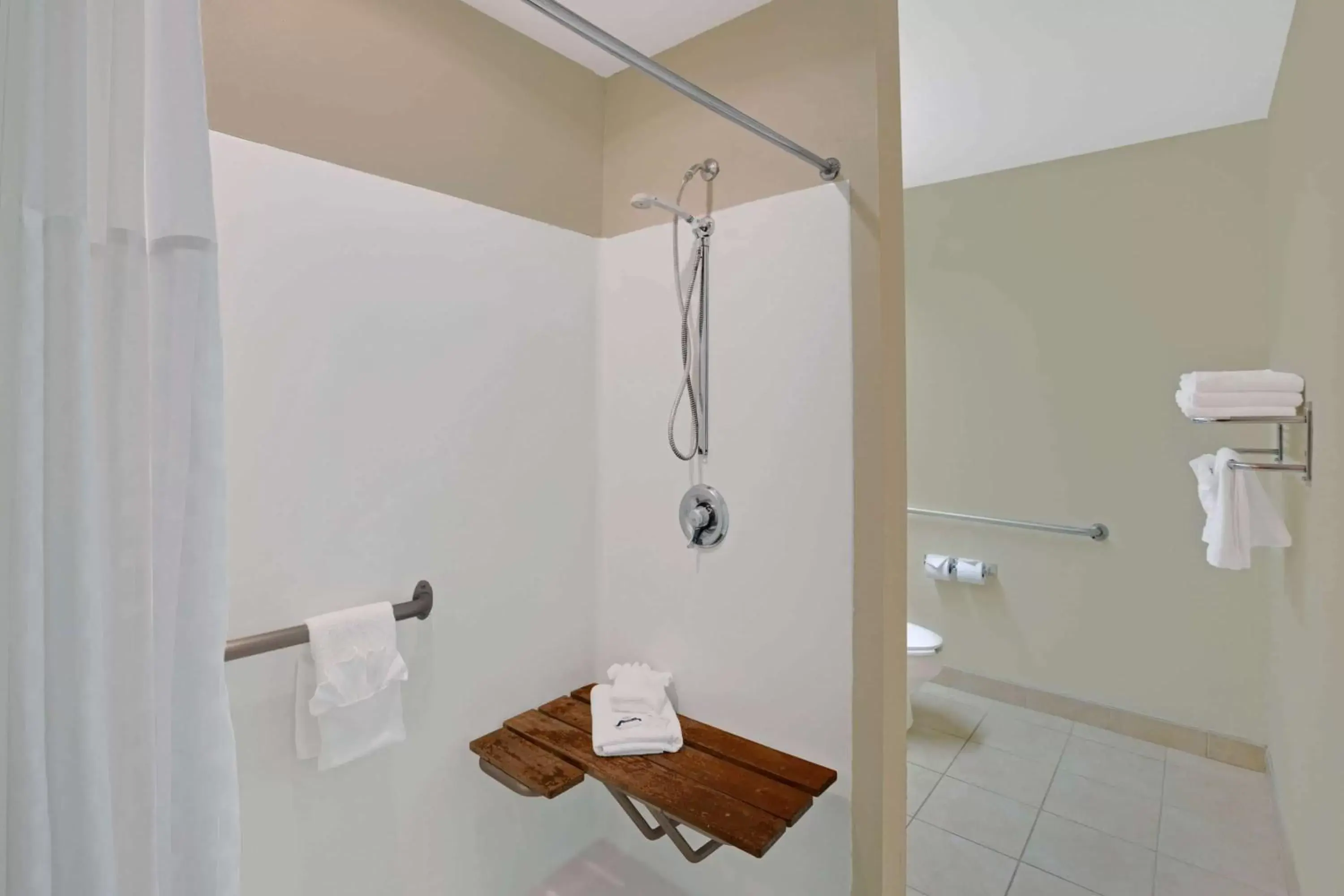 Bathroom in Microtel Inn & Suites by Wyndham Charlotte/University Place