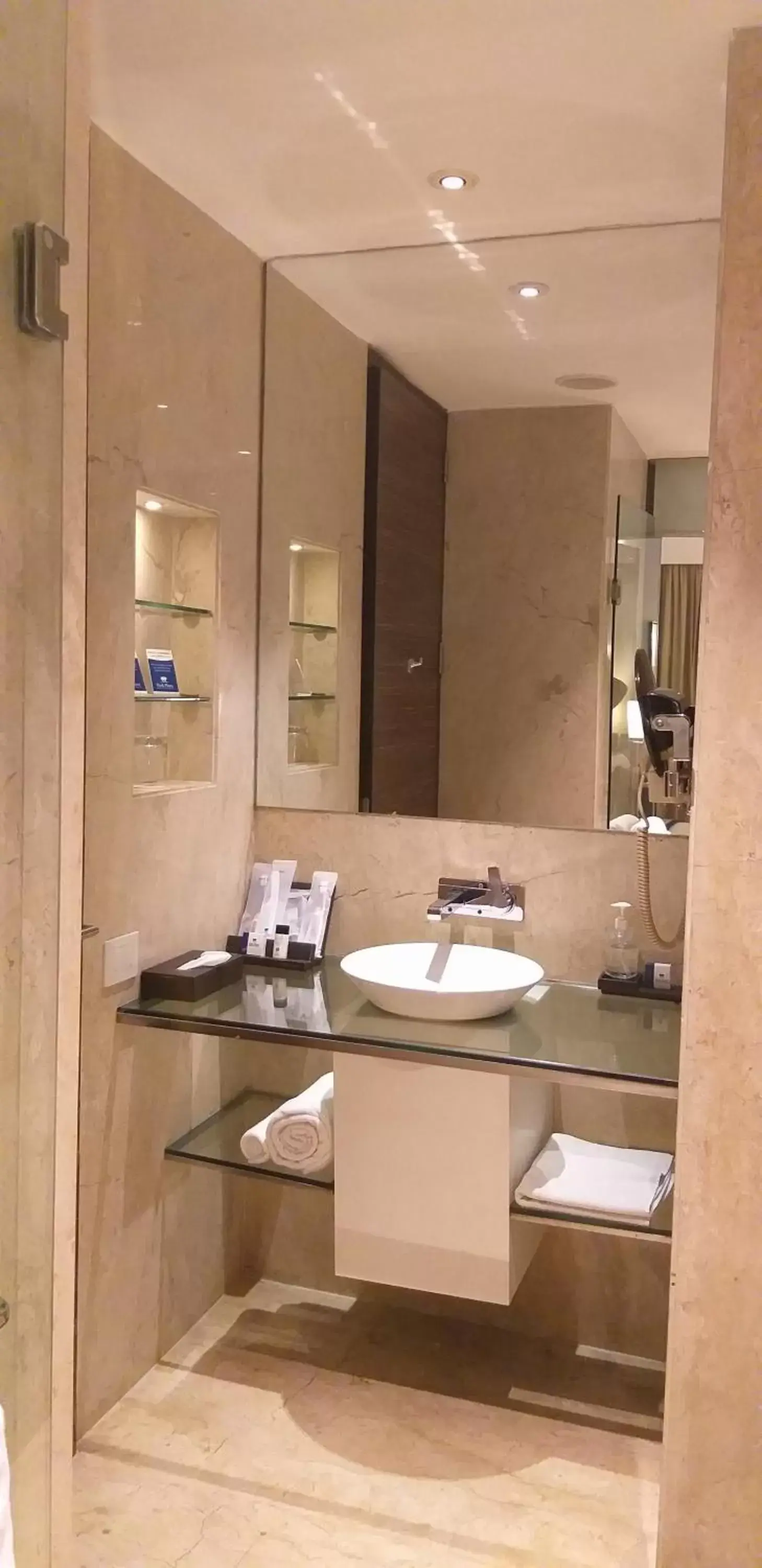 Bathroom in Park Plaza Shahdara