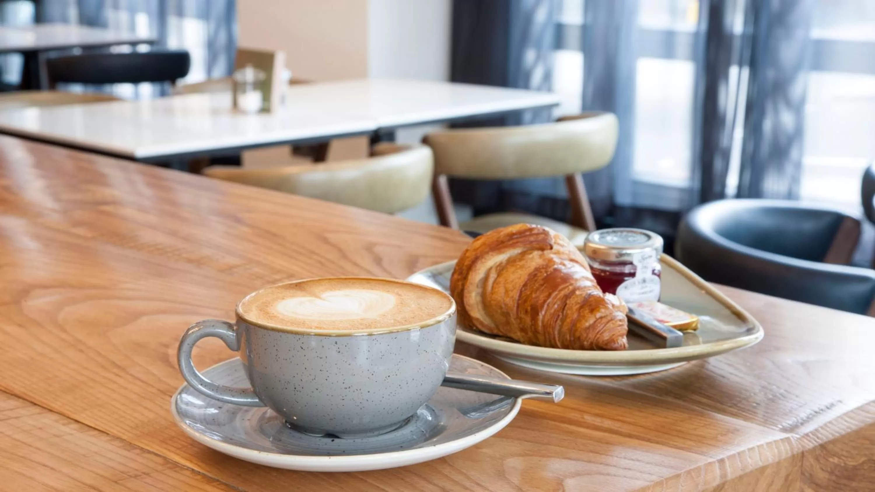 Breakfast in Crowne Plaza London Kings Cross by IHG