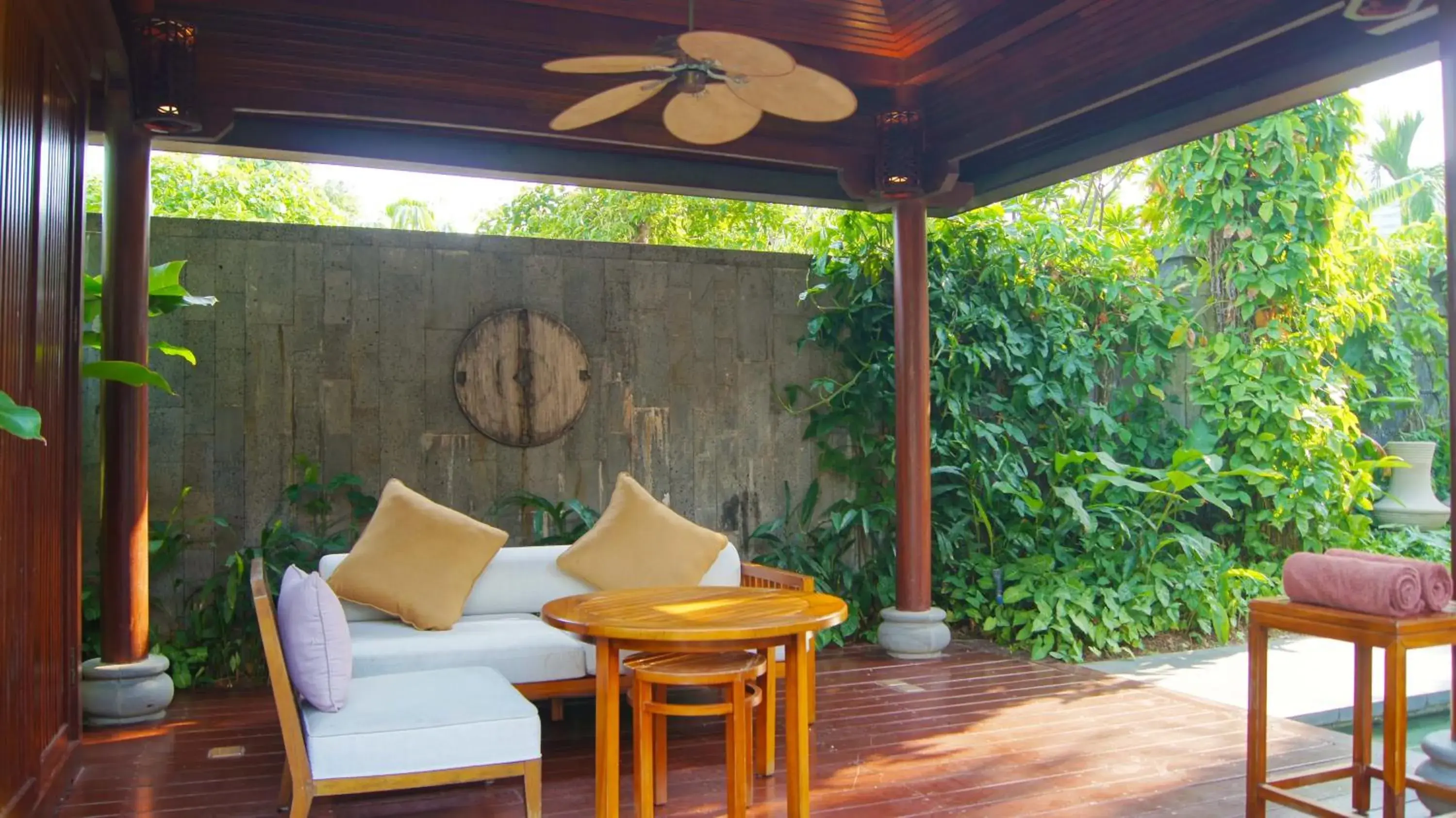 Lounge or bar, Seating Area in LUHUITOU Sanya Resort