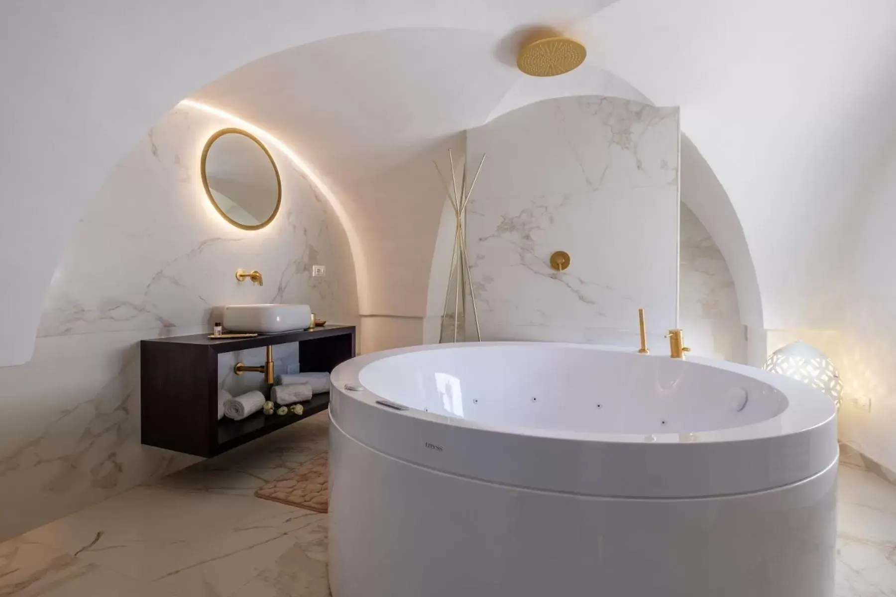 Bathroom in La Bella Ostuni Suites