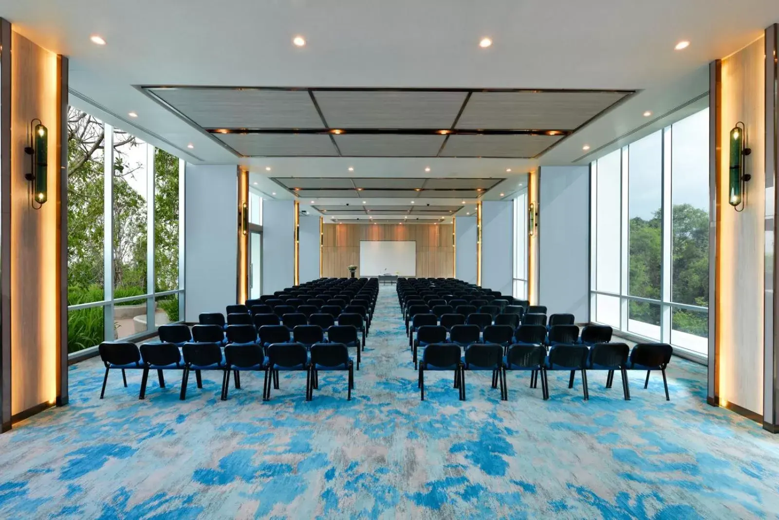 Meeting/conference room in Centre Point Prime Hotel Pattaya