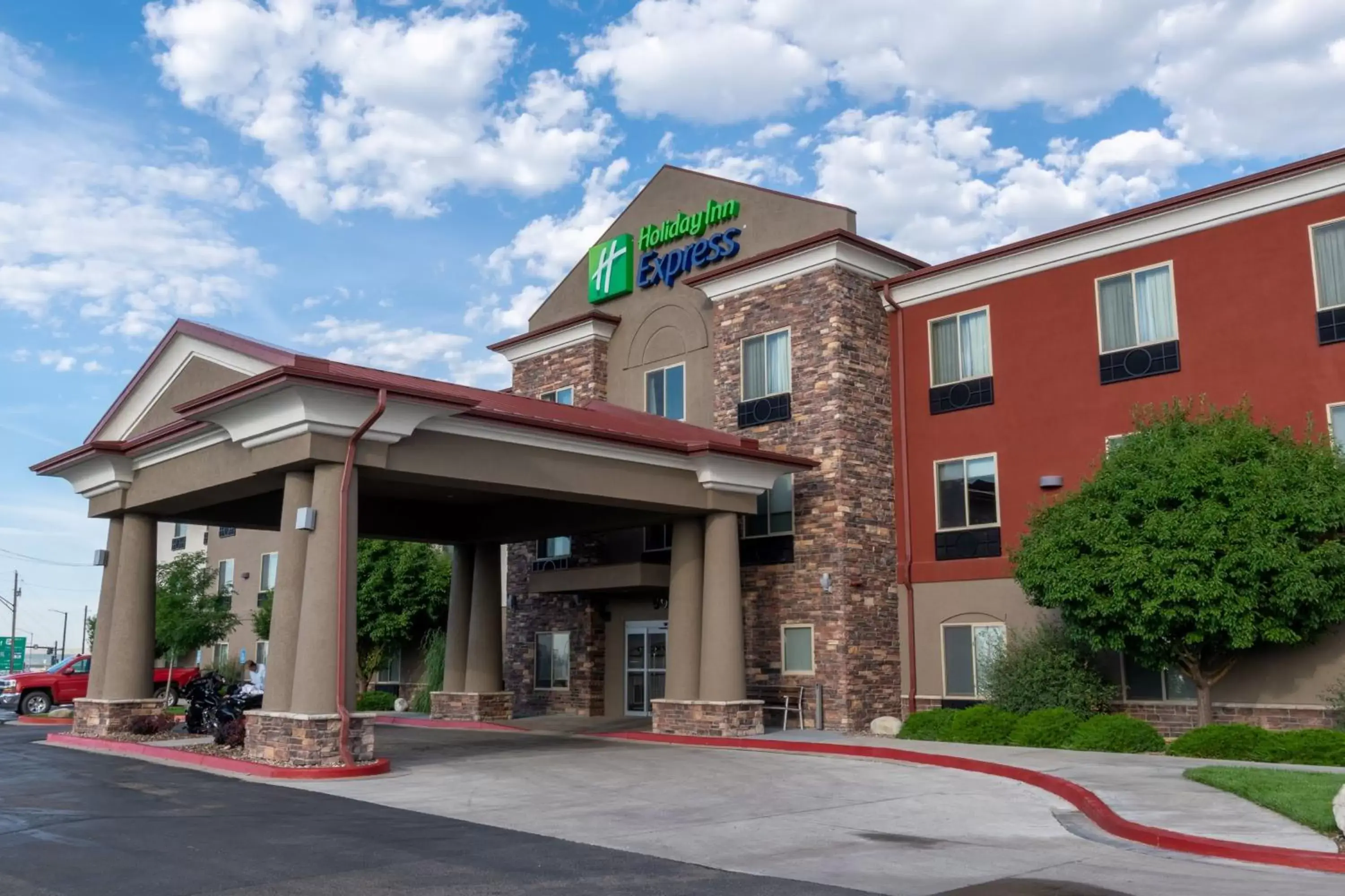 Property building in Holiday Inn Express Hotel & Suites Limon I-70/Exit 359 by IHG Property building in Holiday Inn Express Hotel & Suites Limon I-70/Exit 359 by IHG