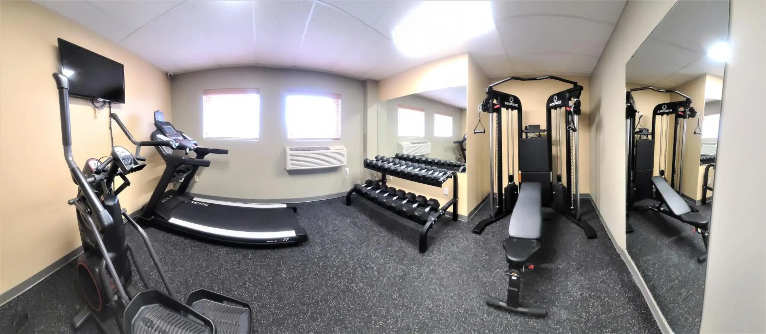 Fitness centre/facilities, Fitness Center/Facilities in Central Suite Hotel
