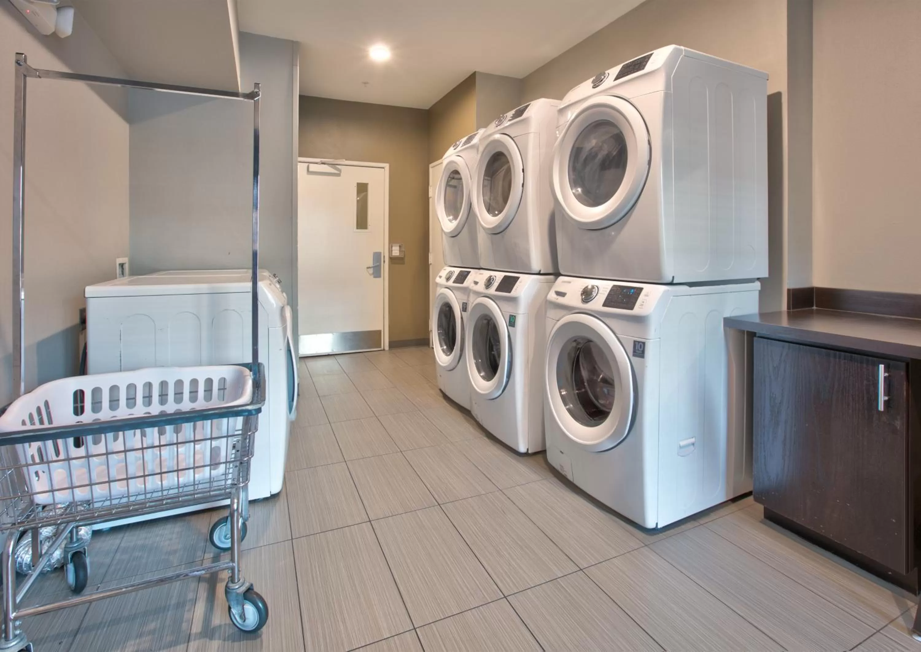 Area and facilities in Staybridge Suites Plano - Richardson Area by IHG