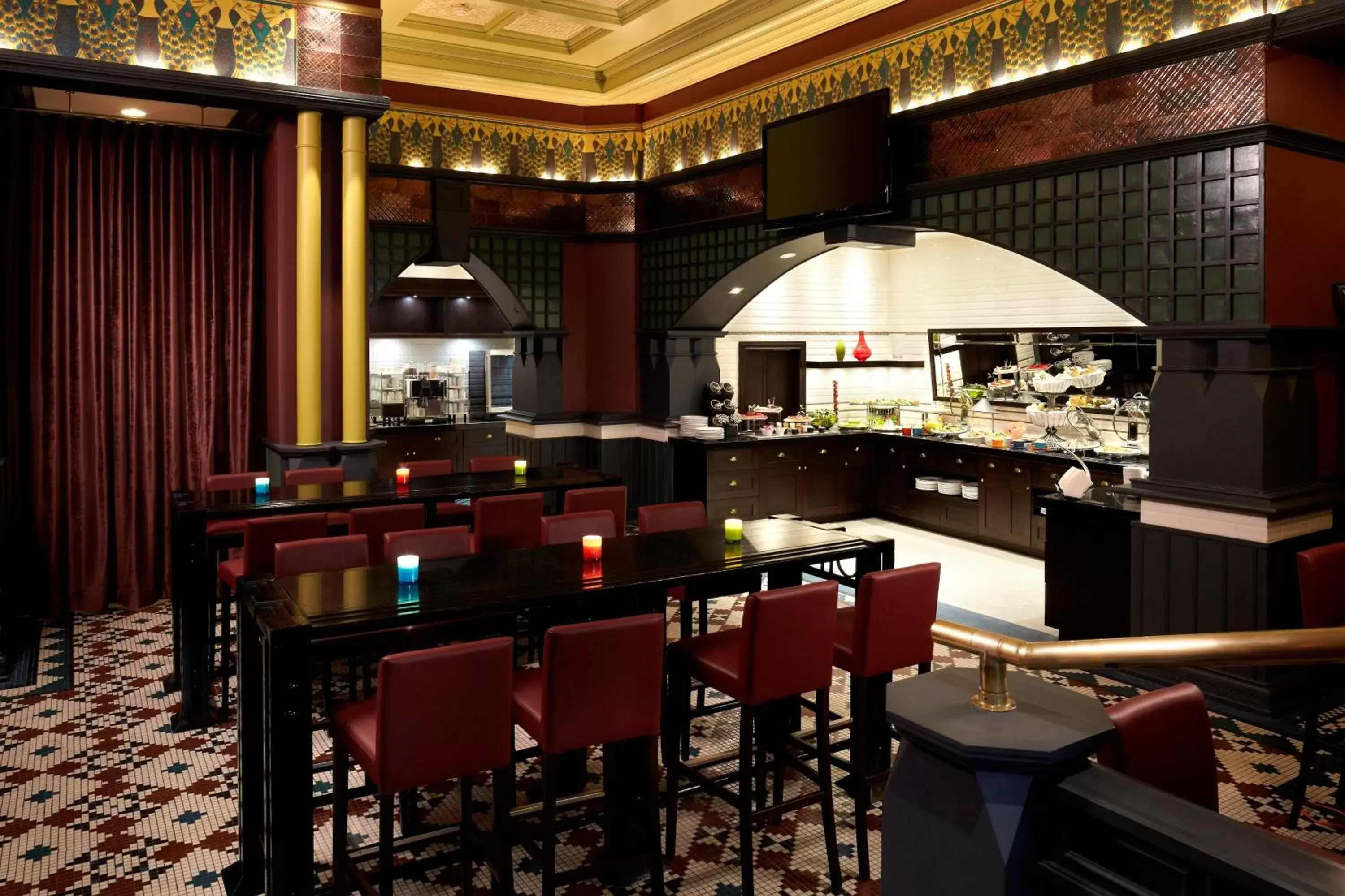 Restaurant/Places to Eat in InterContinental Montreal, an IHG Hotel