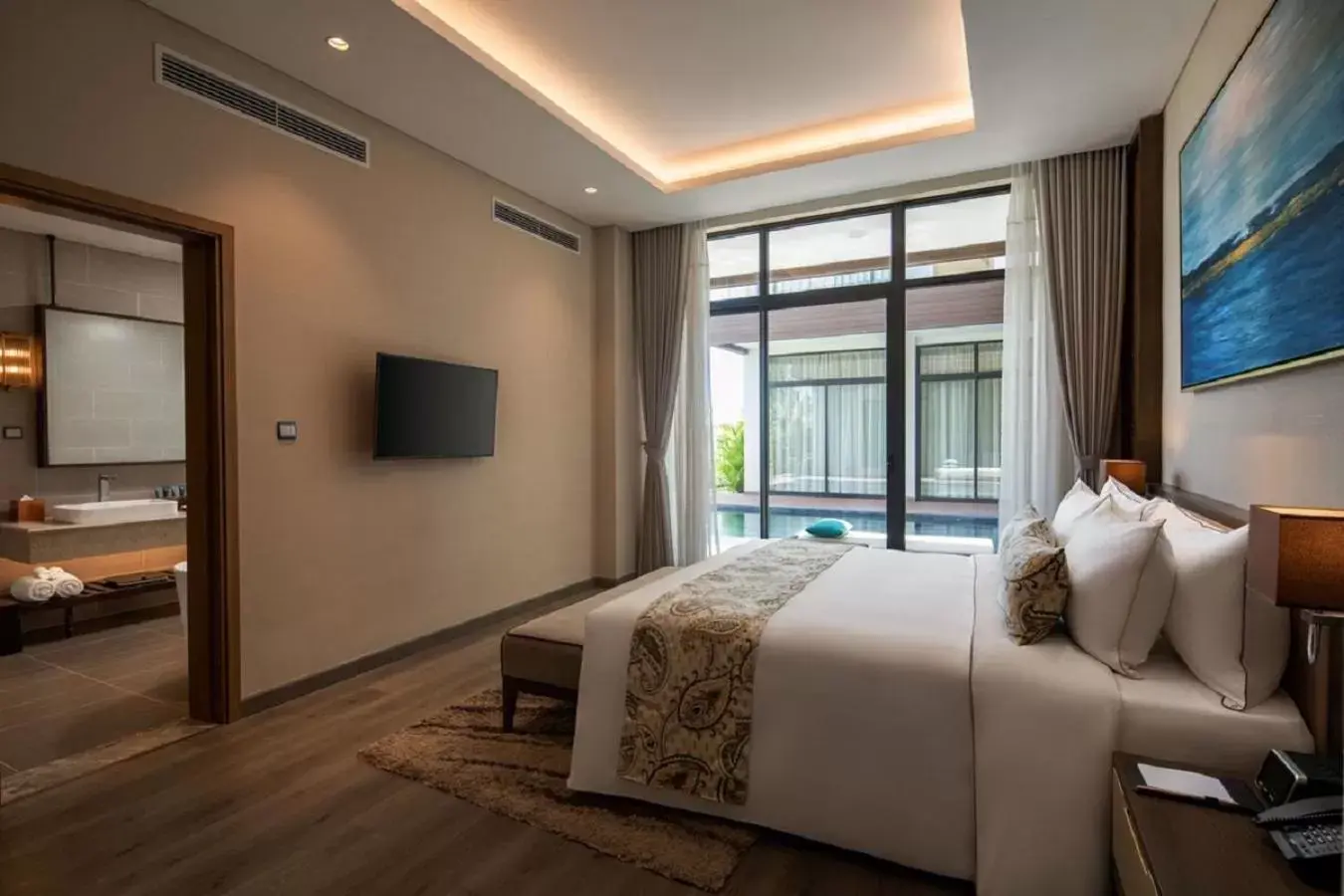 Communal lounge/ TV room in Wyndham Grand KN Paradise Cam Ranh